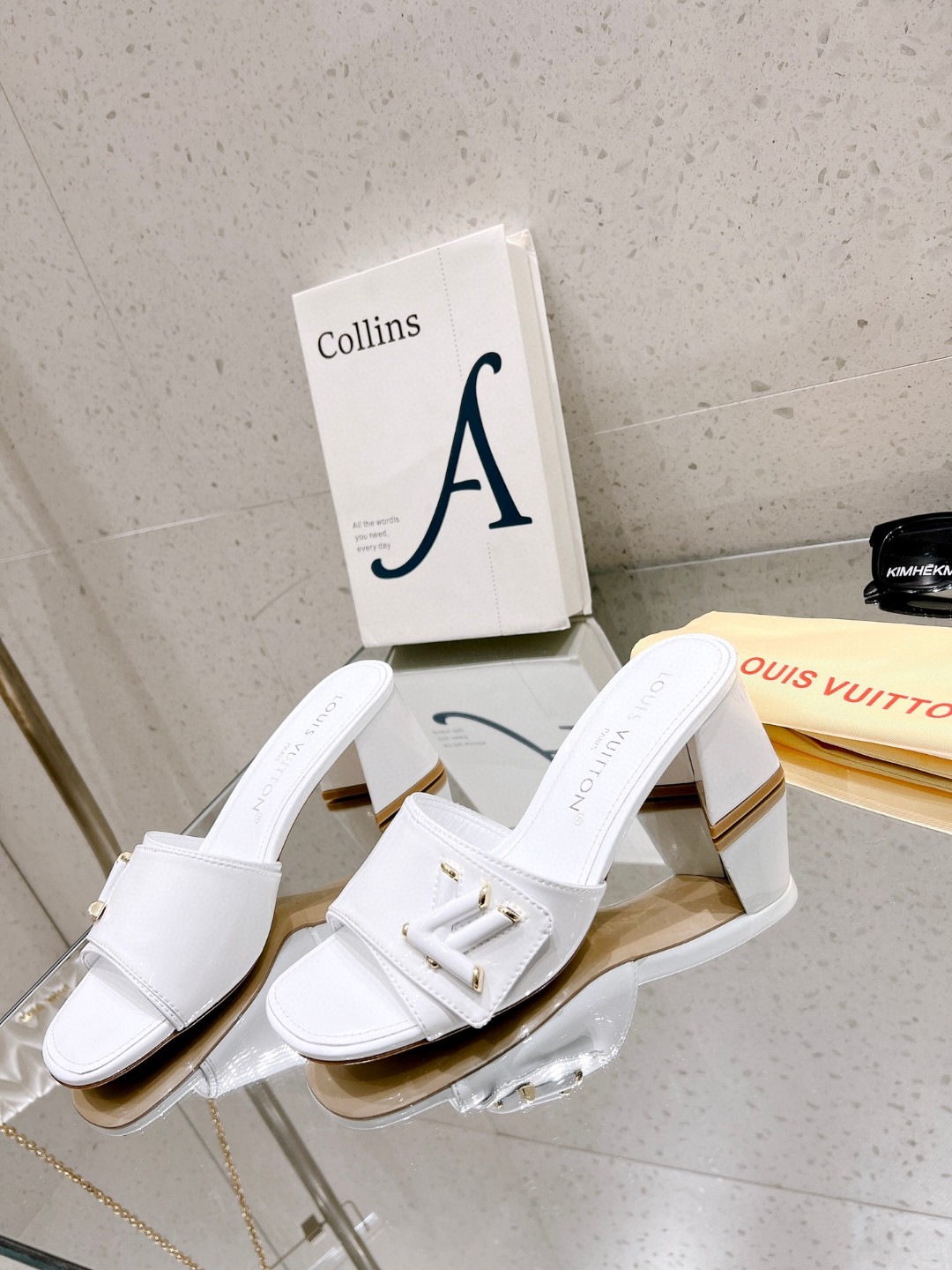 L0vis Vvtt0n Shake Mule White For Women