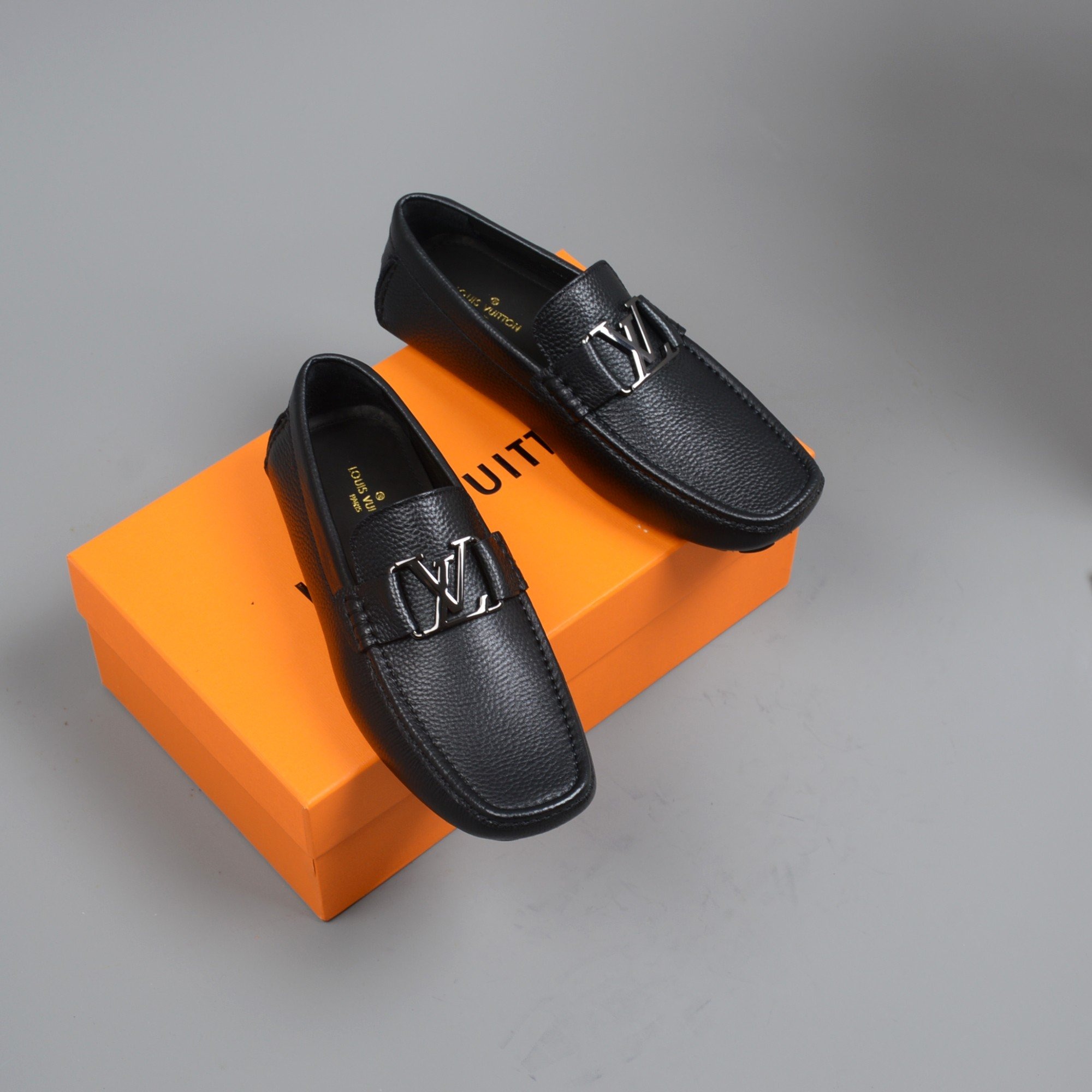 L0vis Vvtt0n Monte Carlo Mocassin Black For Men LV