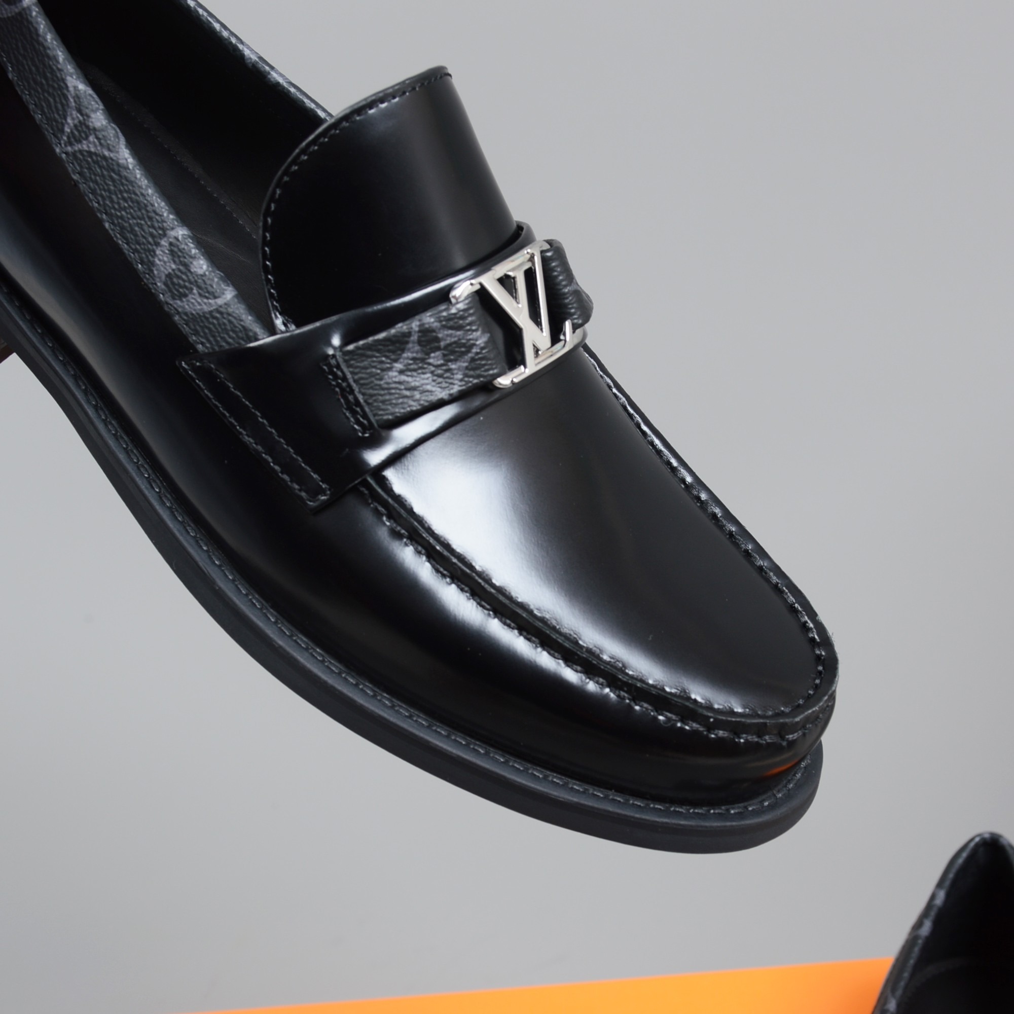 L0vis Vvtt0n Monte Carlo Mocassin Monogram Canvas Black For Men LV