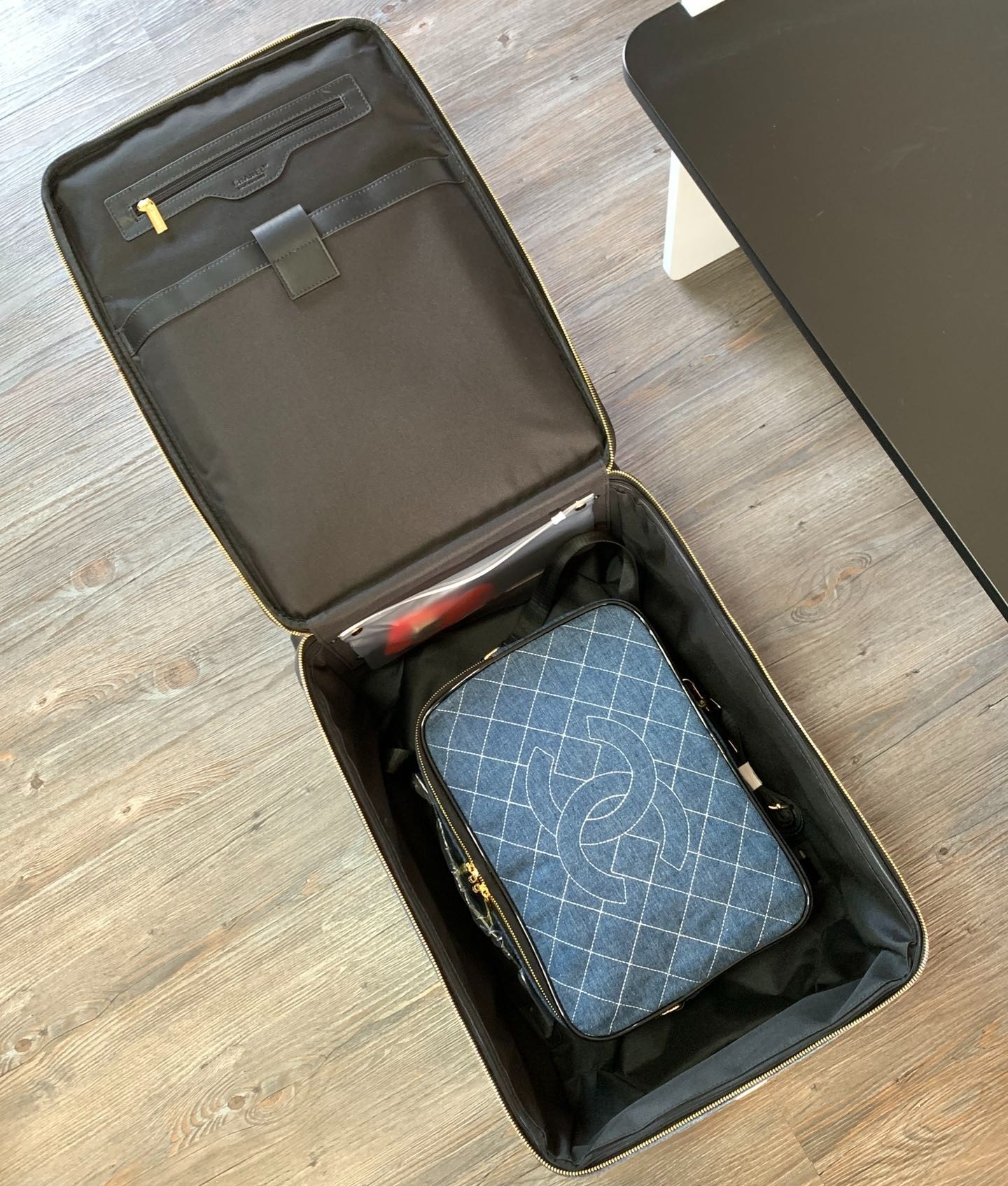 Ch**el Classic D1am0nd-Quilted Suitcase Blue 19.7in/50cm