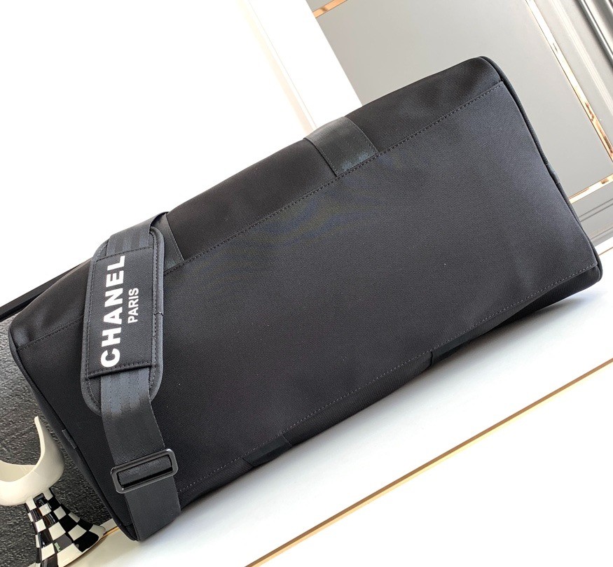 Ch**el CC Logo Novelty Boston Travel Bag Black For Women 17.7in/45cm