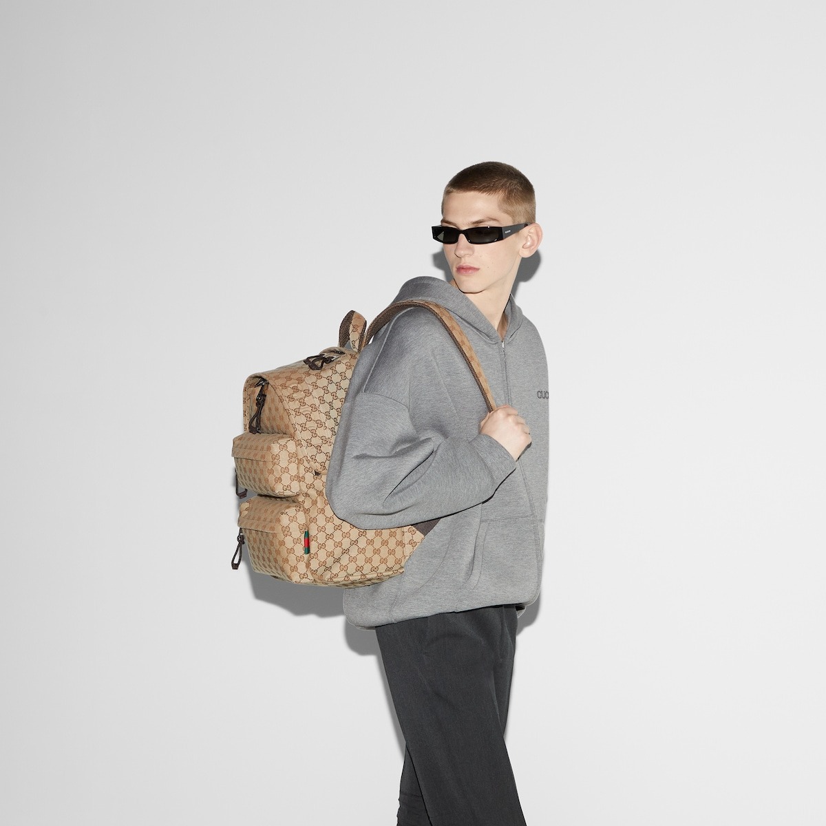 Gvc*1 GG Canvas Medium Backpack Beige And Dark Brown For Men 14.4in/37cm 800265 FADSC 9852