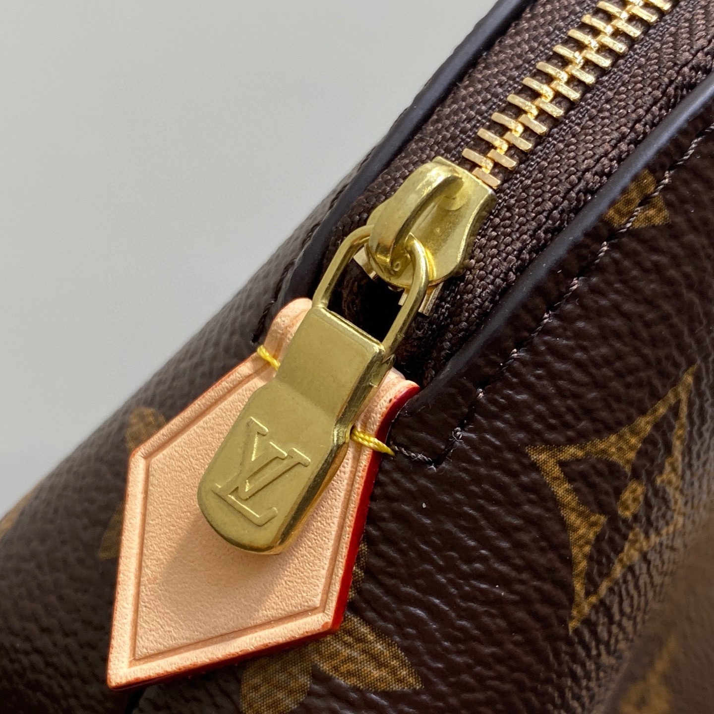 L0vis Vvtt0n LV x TM Cosmetic Pouch PM Monogram For Women 7.5in/19cm M13766