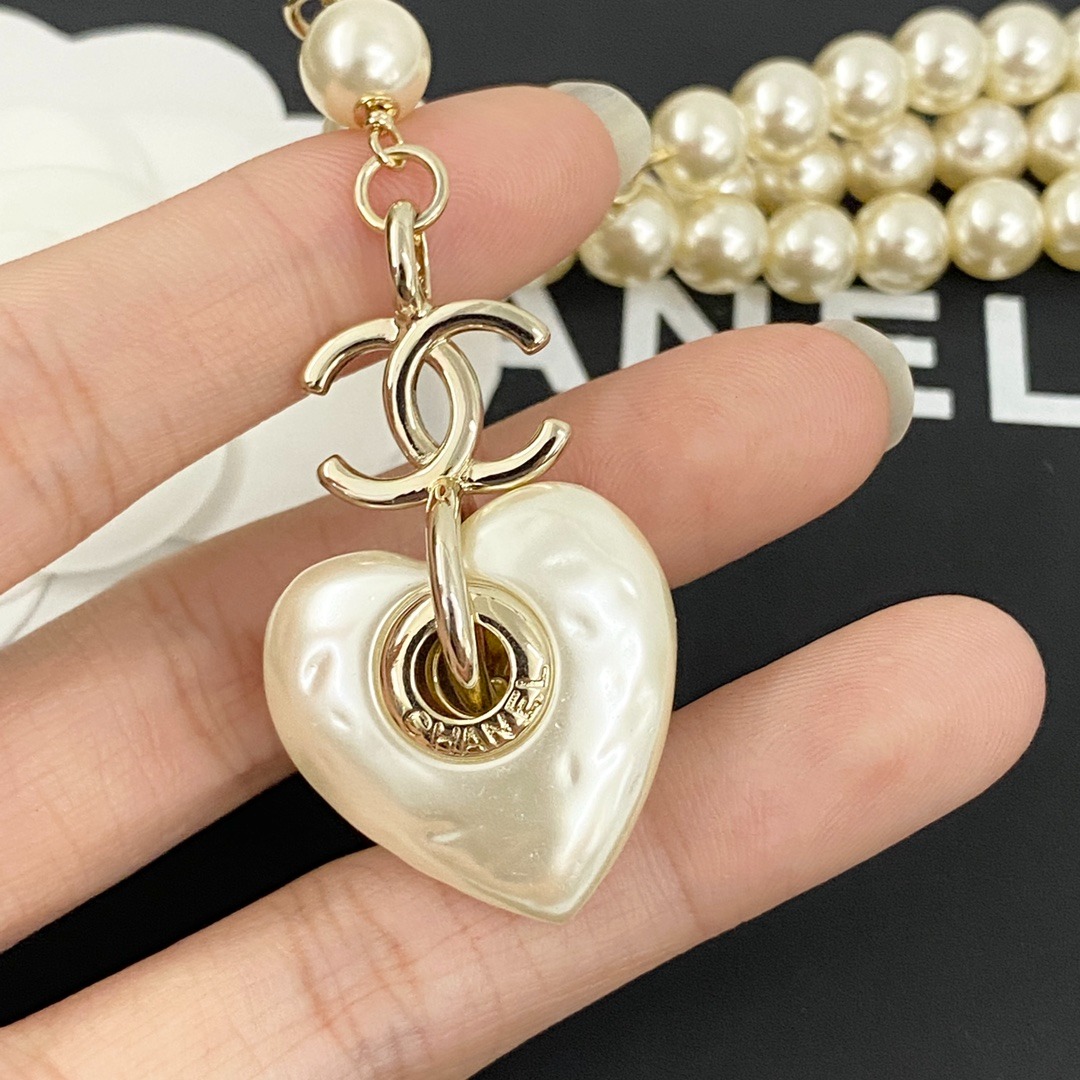 Ch**el 24 Milky White Heart Shaped Pearl Waist Necklace For Women