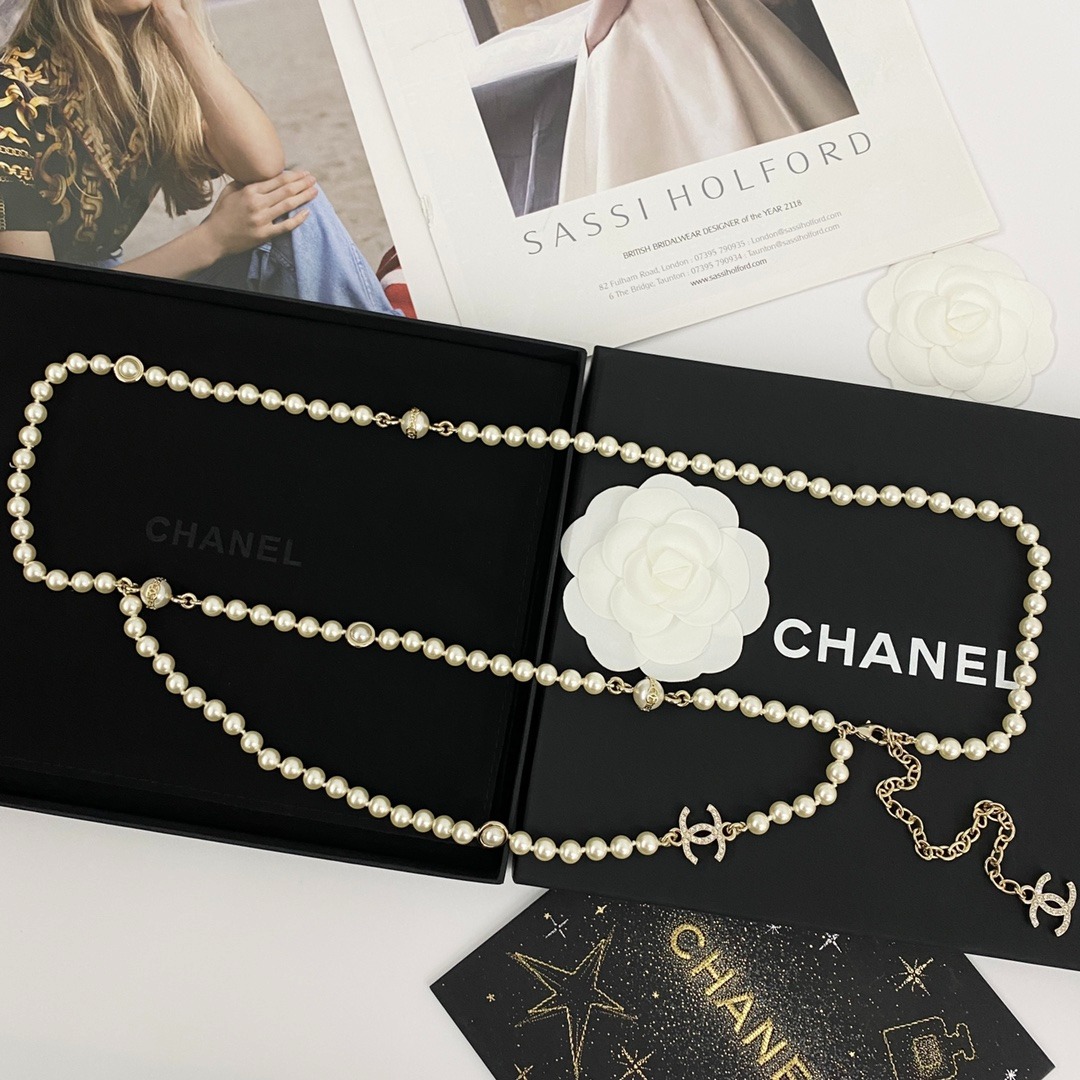 Ch**el Double-Layer Pearl Chain With Logo Charms For Women