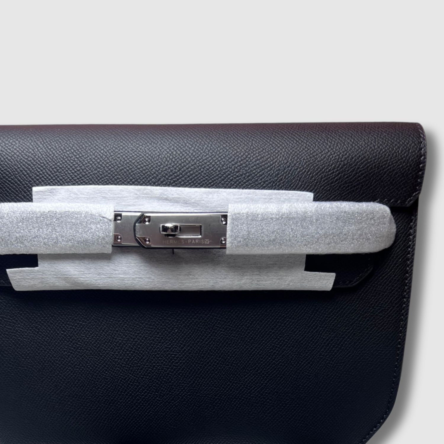 H**me5 Garden Kelly Depeches 25 Pouch Silver Hardware Black For Men – 25.4cm/10in