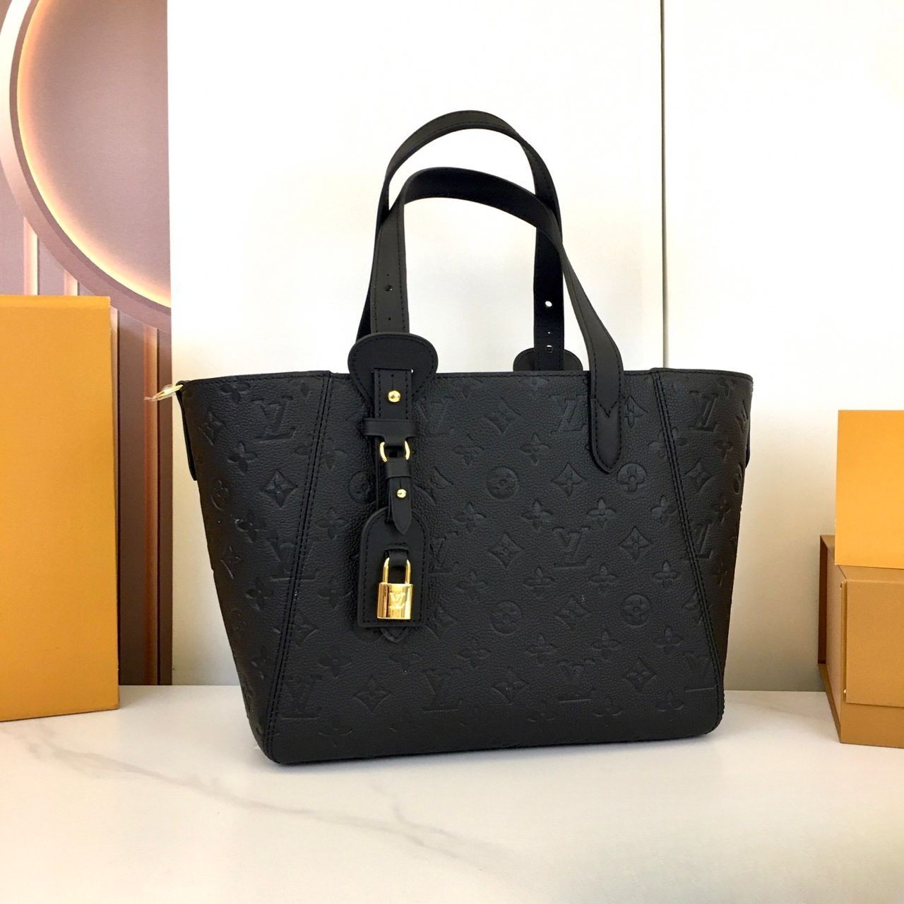 [True-to-ORIGINAL] L0vis Vvtt0n All In One PM Black For Women 15.7in/40cm M25858