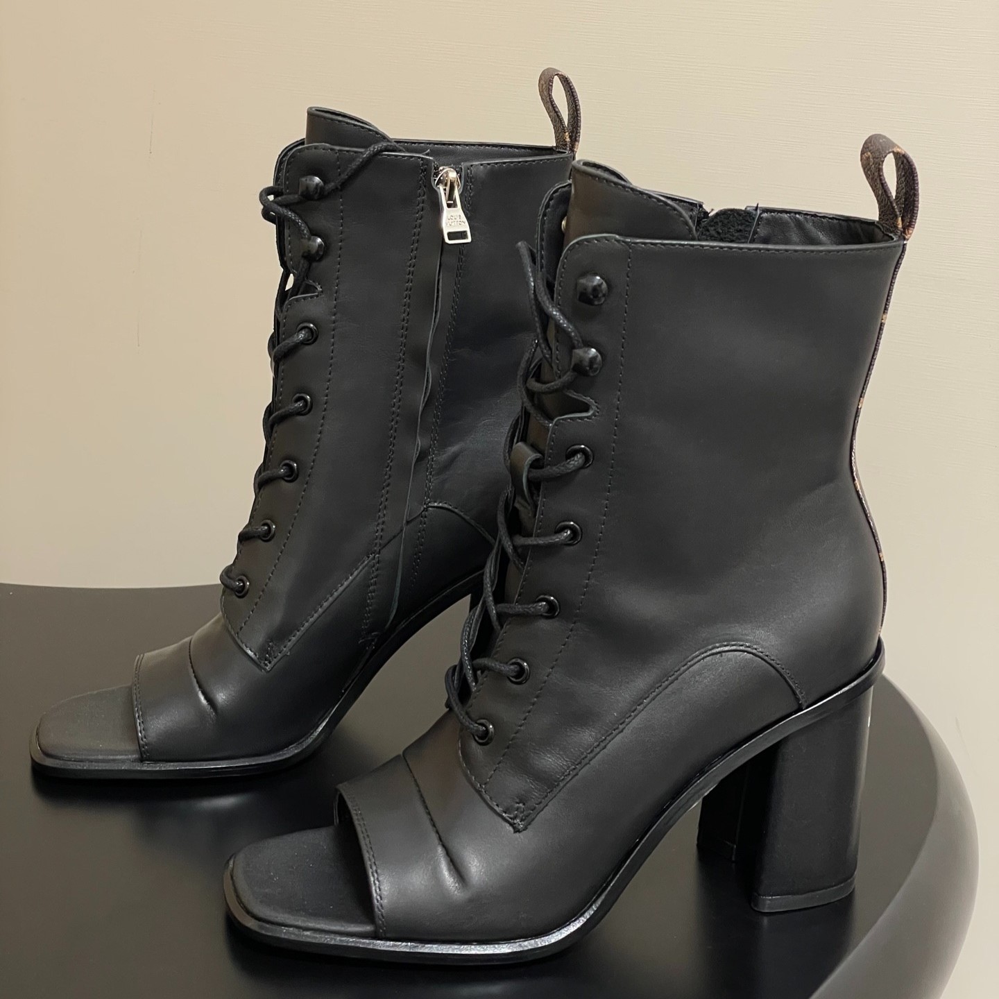 L0vis Vvtt0n Berlin Open Toe Ankle Boots Black For Women 1AIBRU