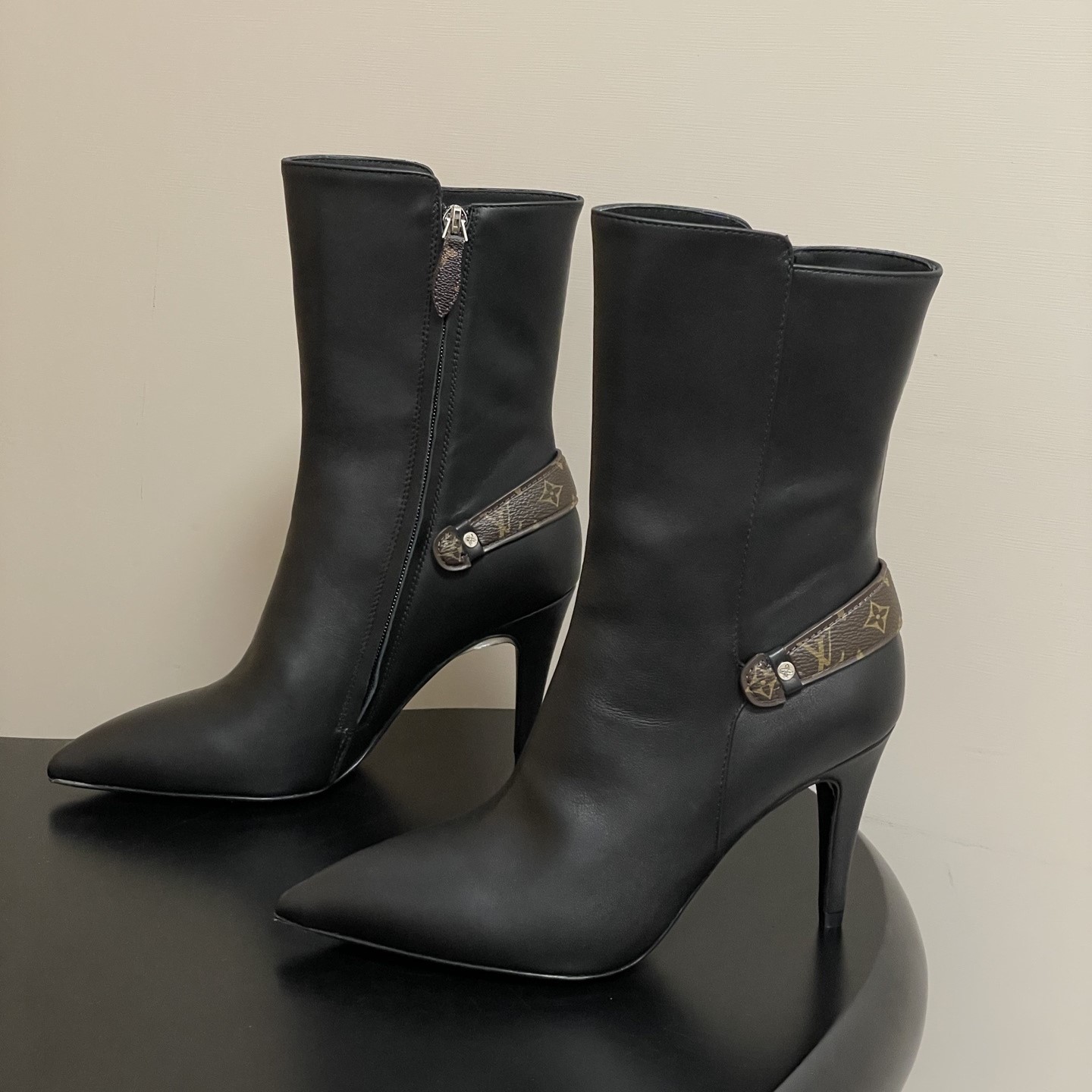 L0vis Vvtt0n Legacy Ankle Boots Black For Women 1AIEUG