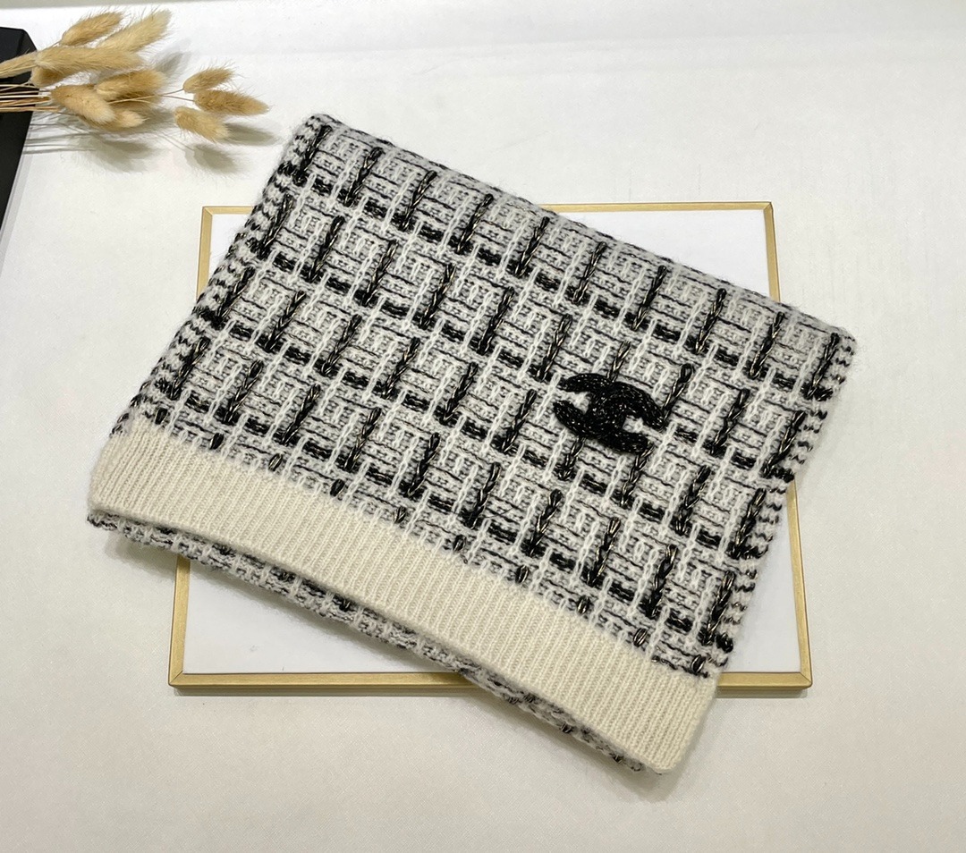 Ch**el Monochrome Winter Knit Set – Hat, Scarf And Gloves Black & White For Women