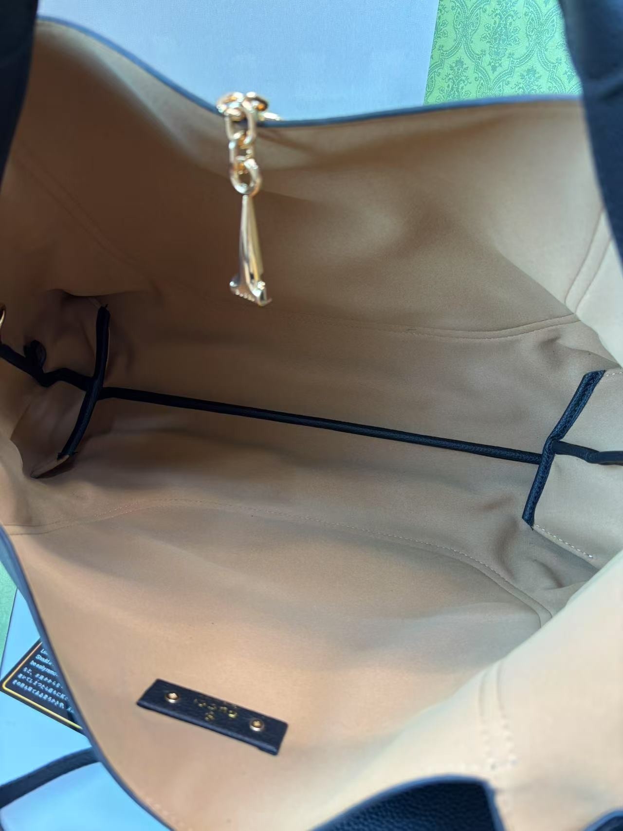 Gvc*1 Softbit Maxi Shoulder Bag Black For Women 18.1in/46cm 837466 AAEAO 1000