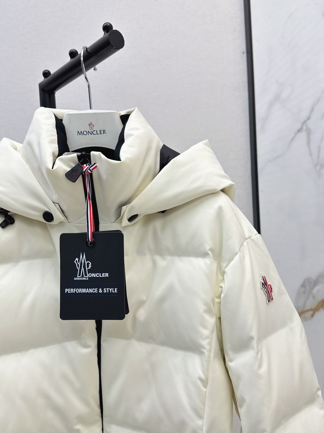 Moncler Tolima Hooded Down Ski Jacket White For Women