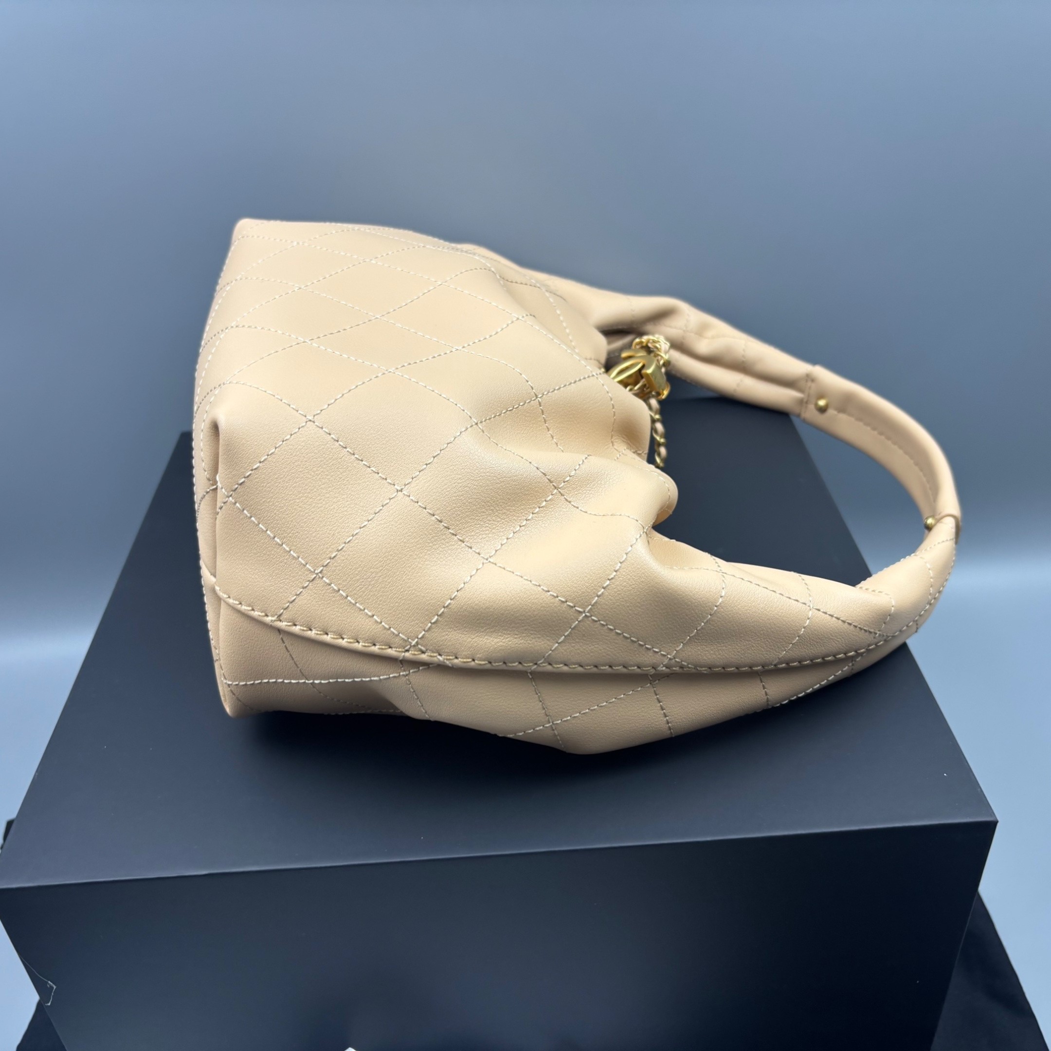 Ch**el Hobo Handbag Beige For Women 9.4in/24cm AS5976-B22897-U4531