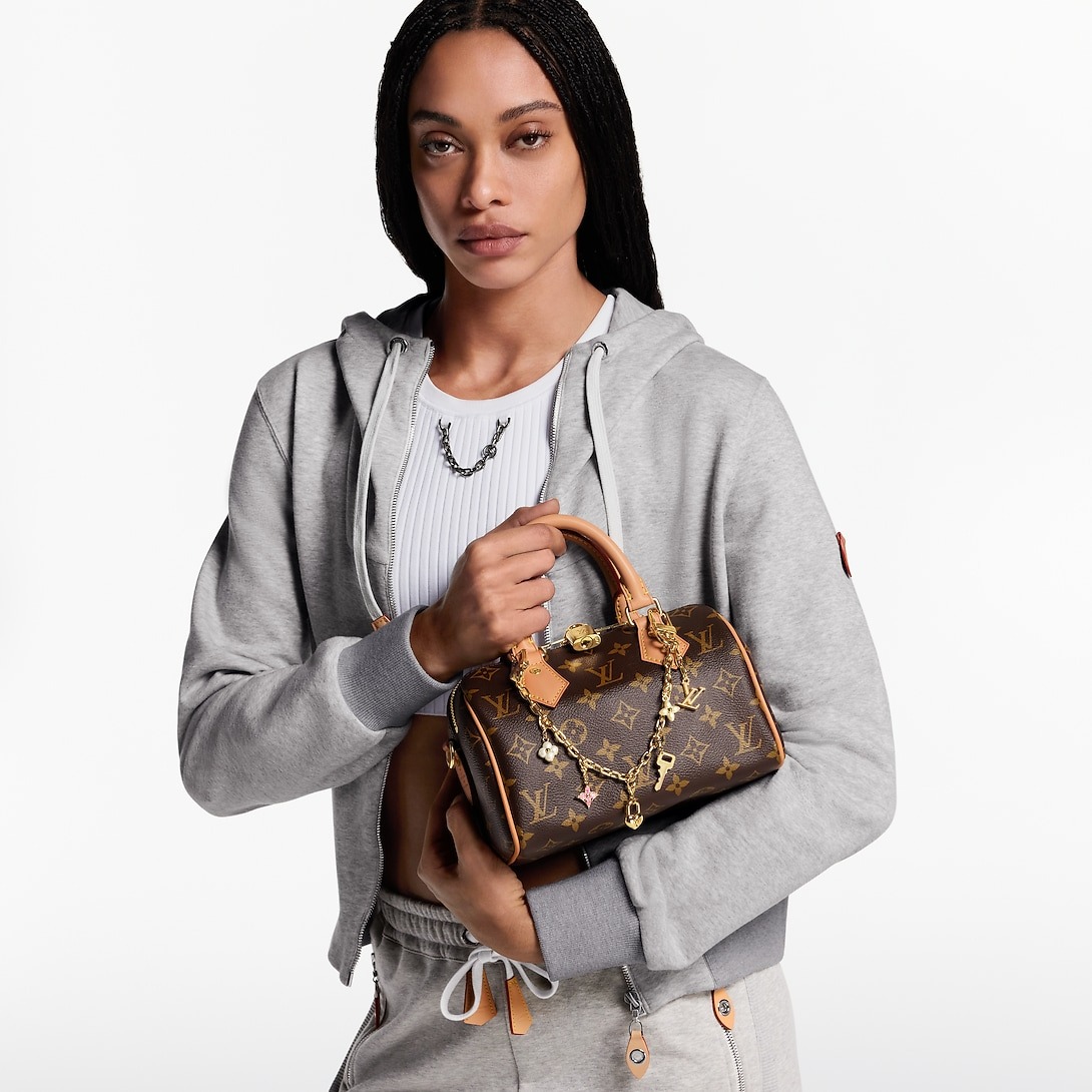 L0vis Vvtt0n LV Charms Bag Charm Gold Hardware For Women M02943