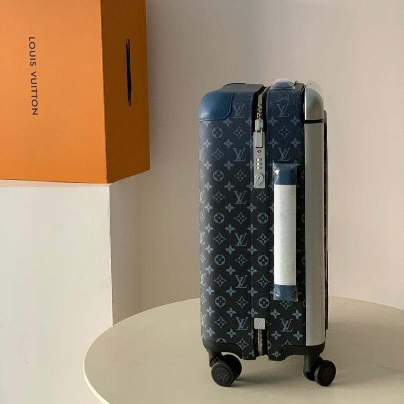 L0vis Vvtt0n Horizon 55 Suitcase Navy Blue 21.7in/55cm M11557