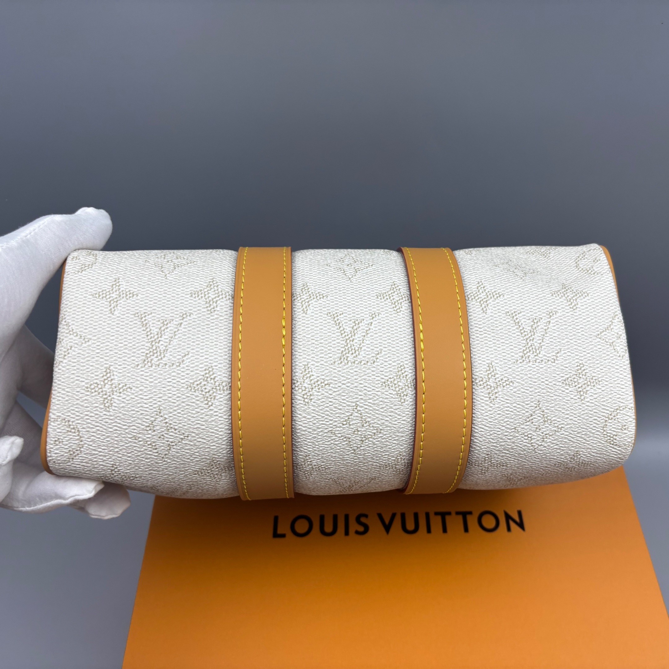 [True-to-ORIGINAL] L0vis Vvtt0n Keepall Bandoulière 25 Bags Off-White 25cm/9.8in – M15076