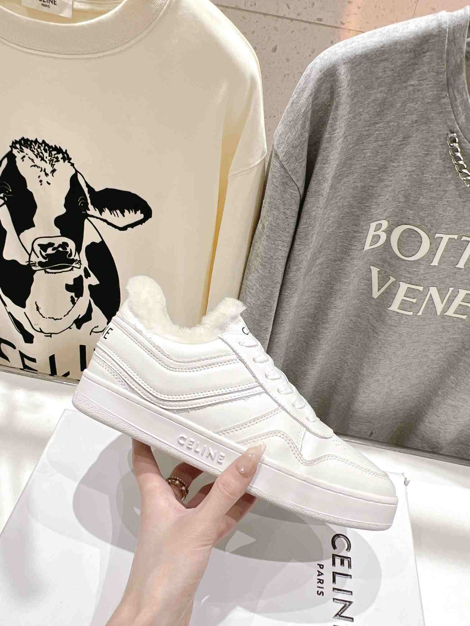 Ce1i*e Trainer Low Lace-Up Sneaker In Fur White For Women