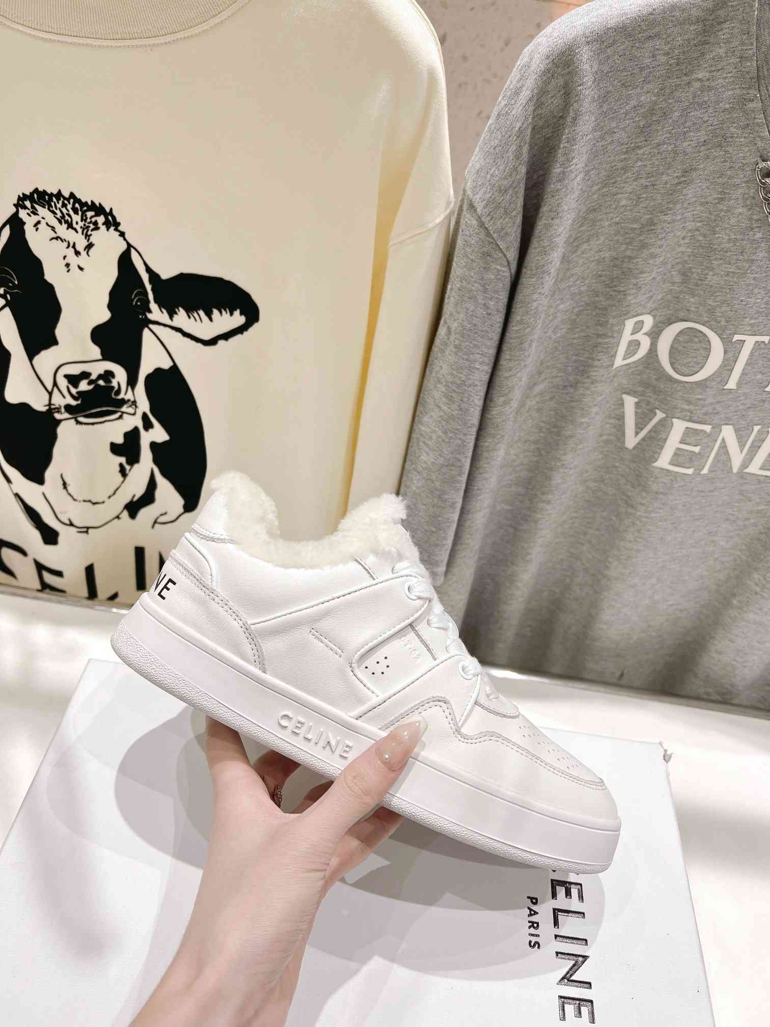 Ce1i*e Trainer Low Lace-Up Sneaker With Fur White For Women