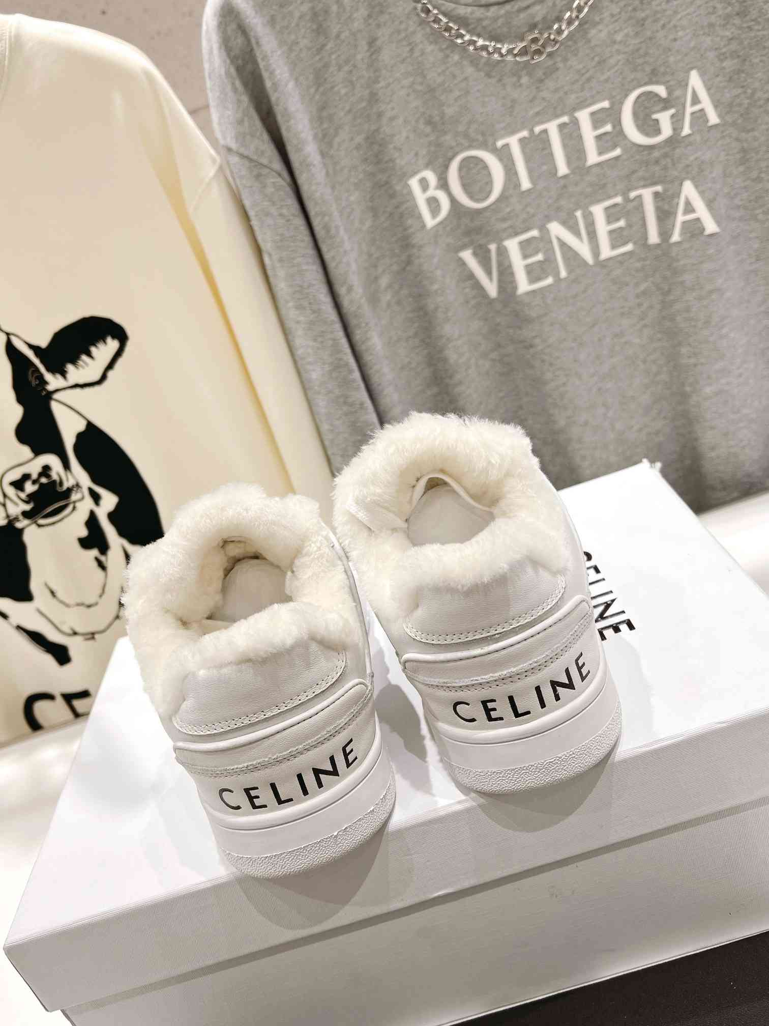 Ce1i*e Trainer Low Lace-Up Sneaker With Fur White For Women