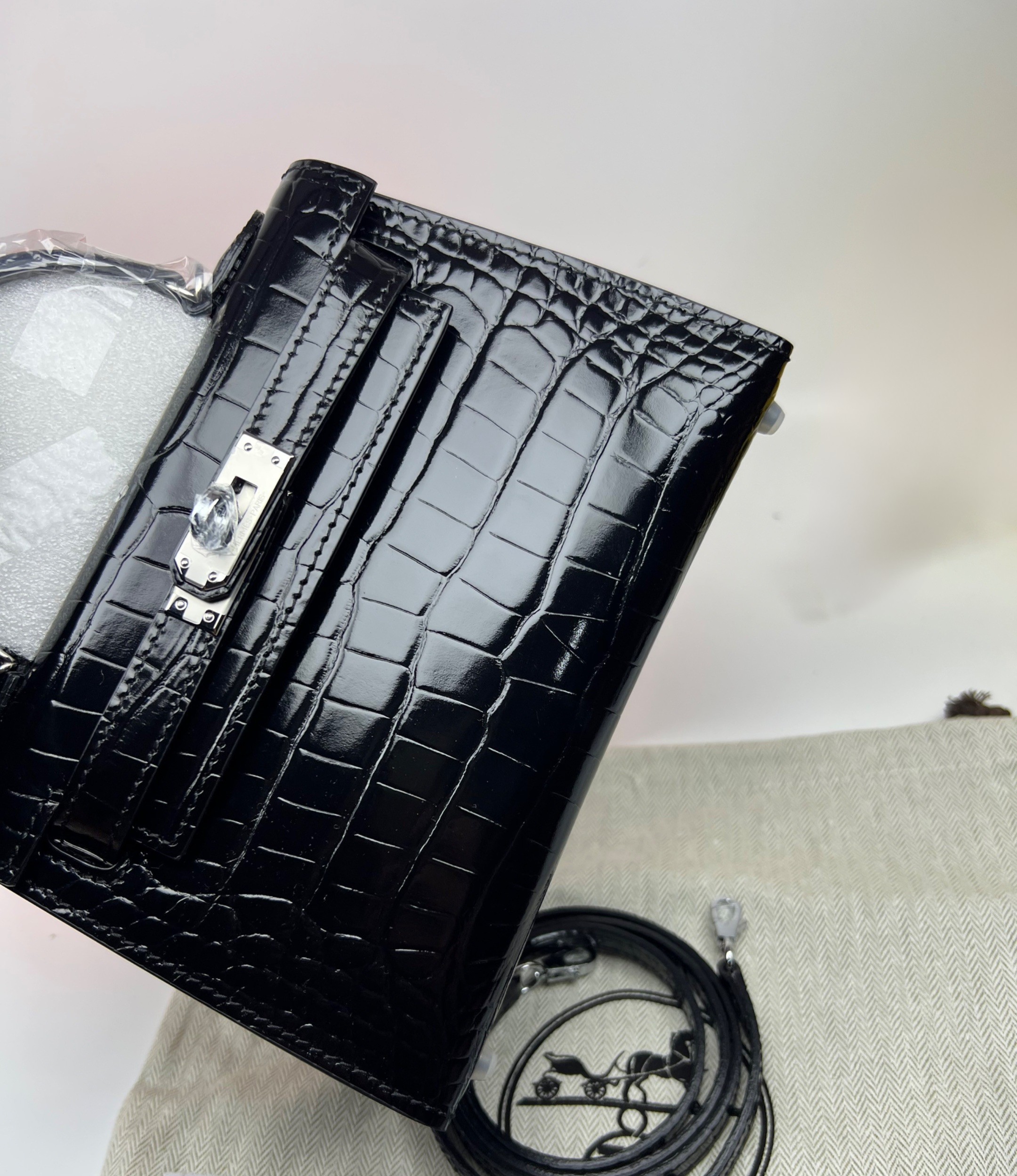 H**me5 Mini Kelly 19 Black Silver Toned Hardware Bag For Women, Women’s Handbags, Shoulder Bags 7.5in/19cm