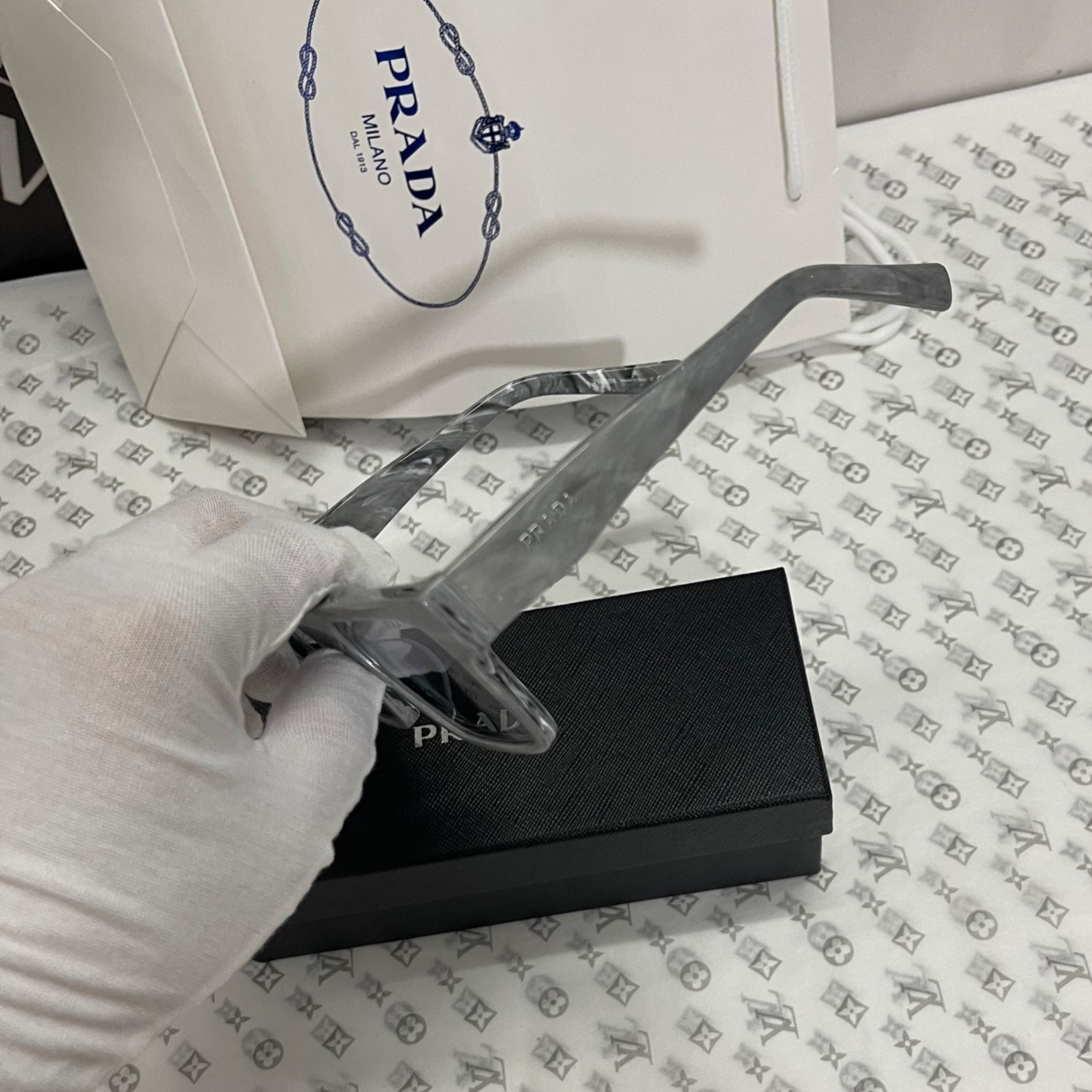 Pra*a Sunglasses Exclusive Grey For Women