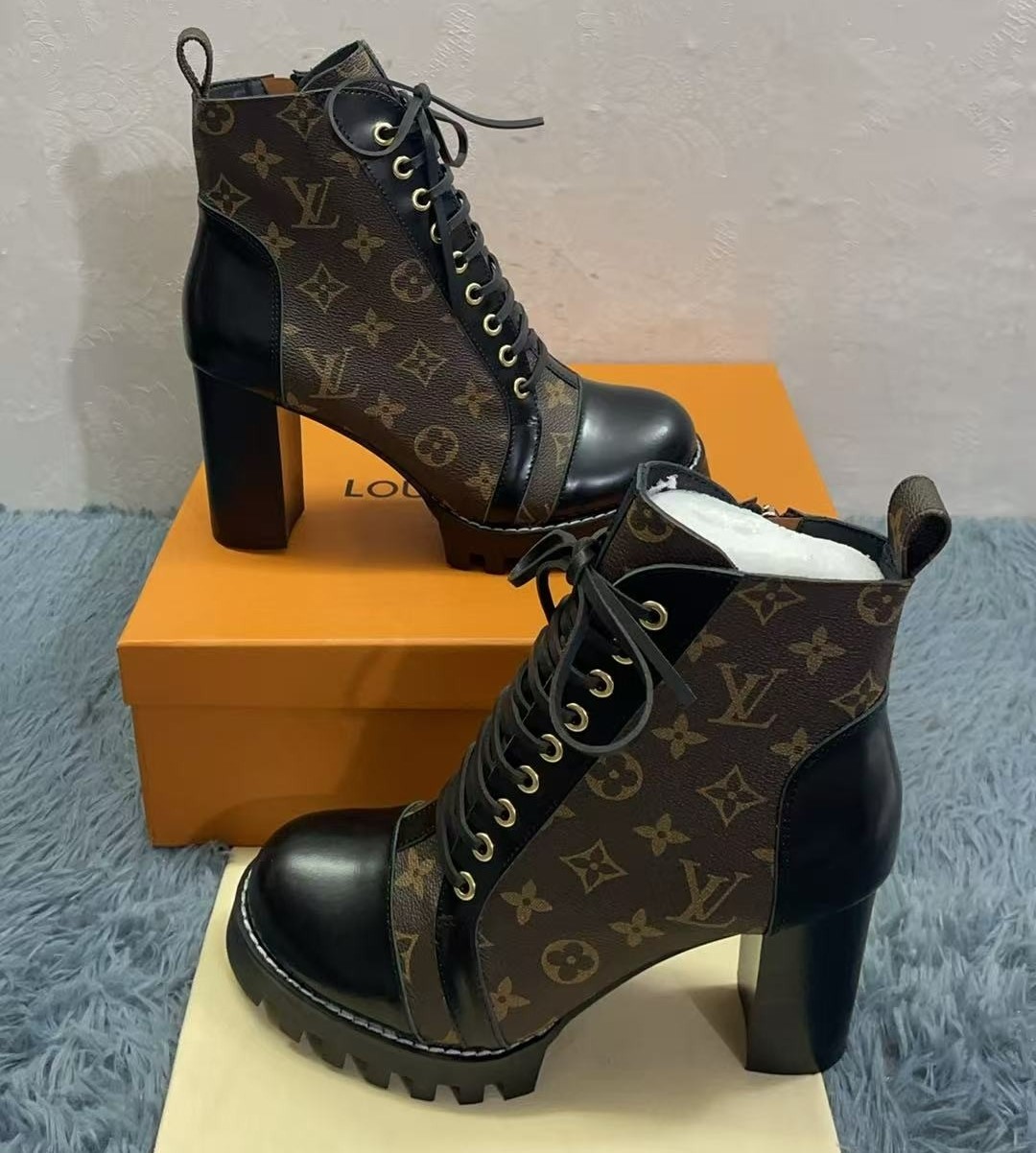 L0vis Vvtt0n Star Trail Ankle Boots Patent Monogram Material Black For Women 1A2Y7P