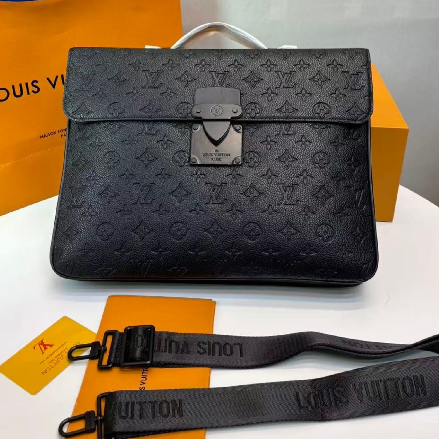 L0vis Vvtt0n S-Lock Briefcase Taurillon Monogram Black For Men, Men’s Bags, Shoulder And Crossbody Bags 14.6in/37cm LV M20835