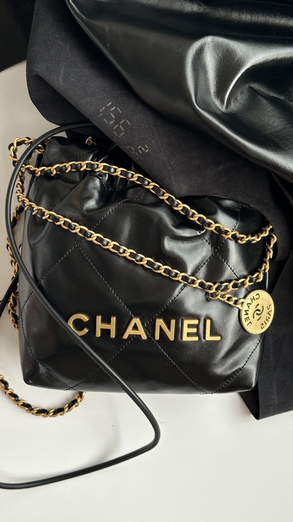 [True-to-ORIGINAL] Ch**el 22 Mini Bag Gold Tone Black For Women 7,1in/18cm