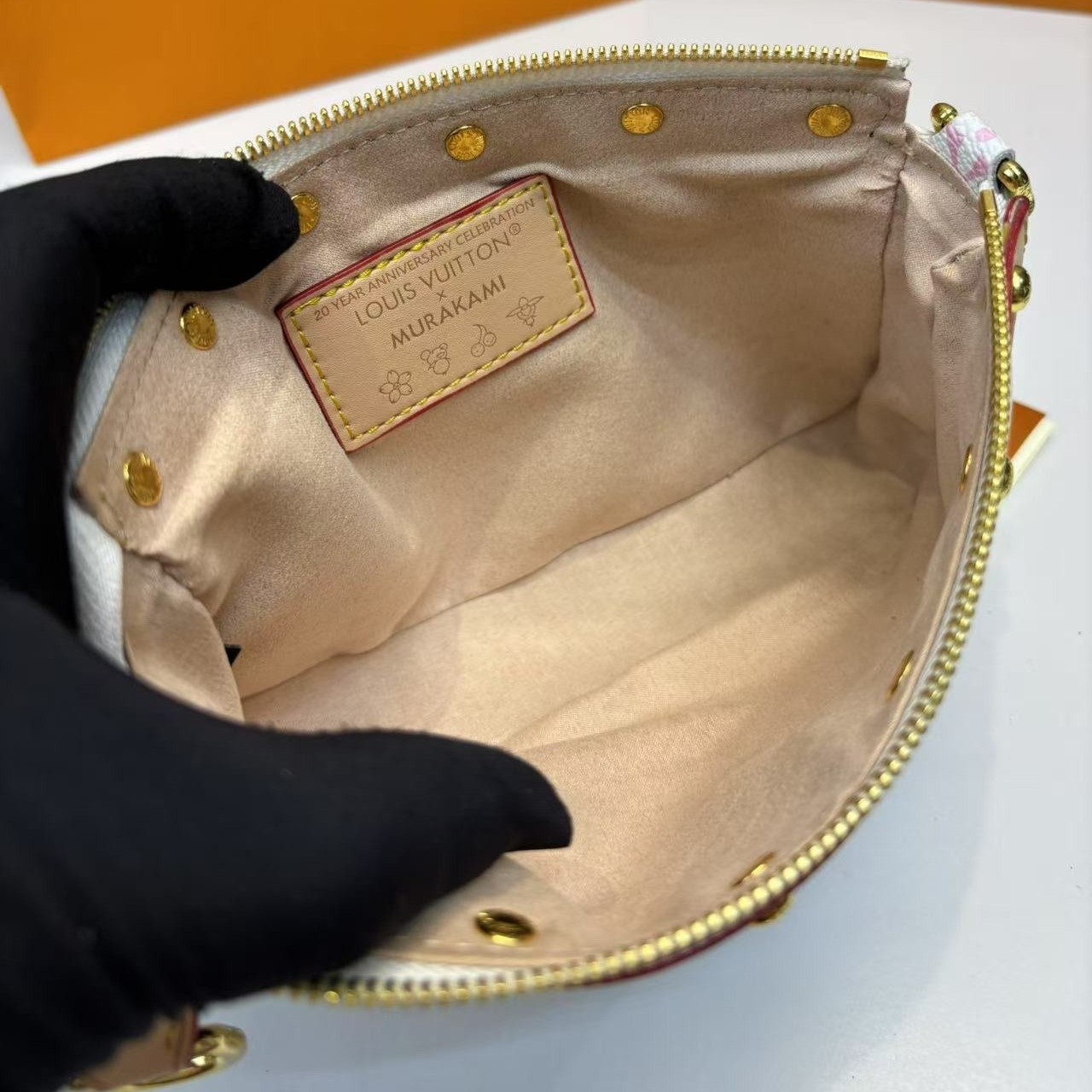 L0vis Vvtt0n LV x TM Pochette Accessoires Multicolore Blanc For Women 22cm/8.7in – M13404