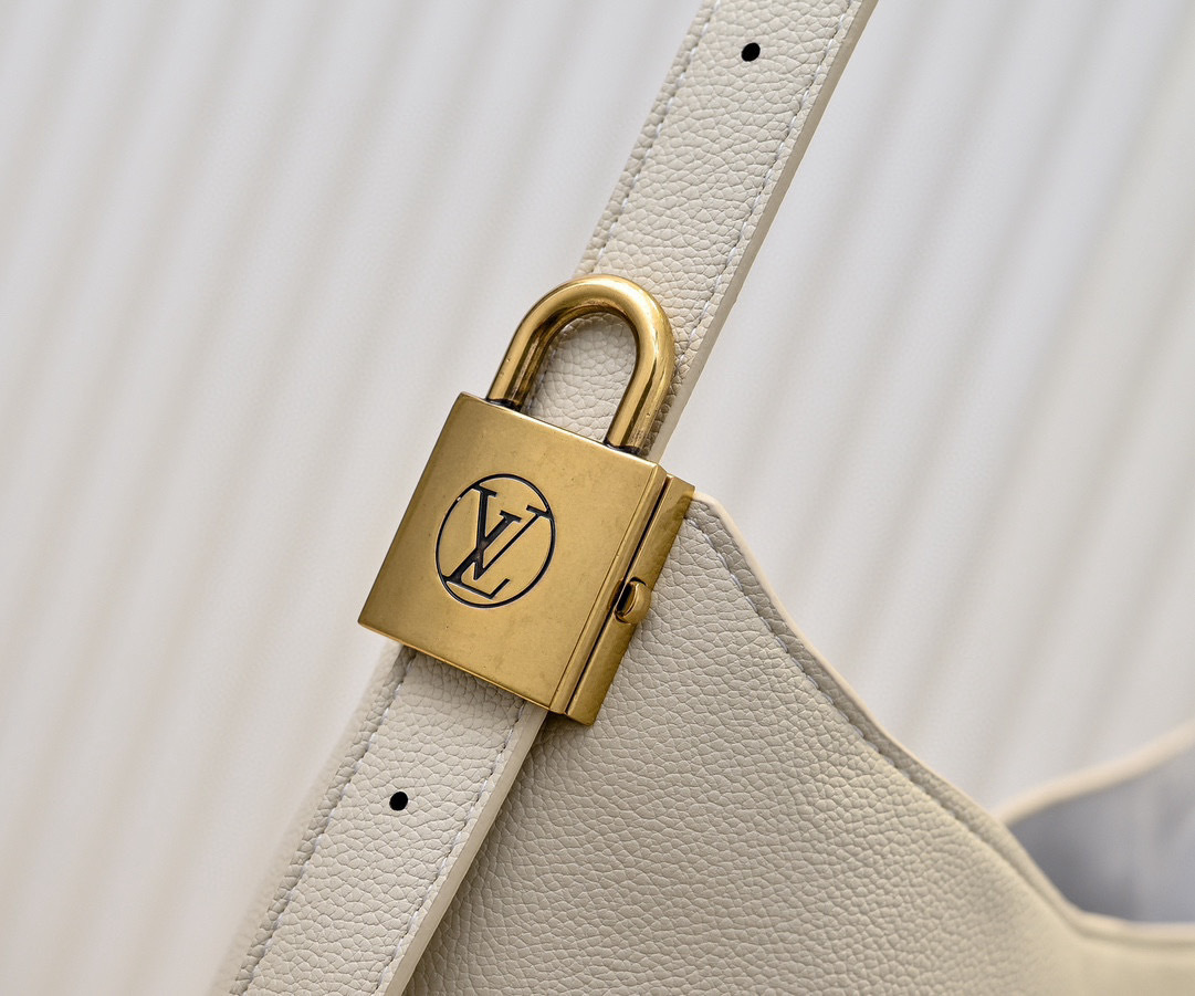 L0vis Vvtt0n Low Key Hobo MM Beige For Women M25022 12.2in/31cm