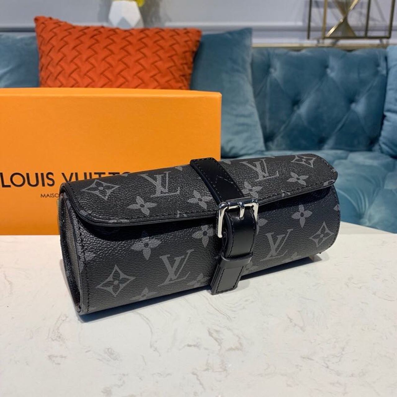 L0vis Vvtt0n 3 Watch Case Monogram Eclipse Canvas For Men, Men’s Bags, Luggage 7.9in/20cm LV M43385