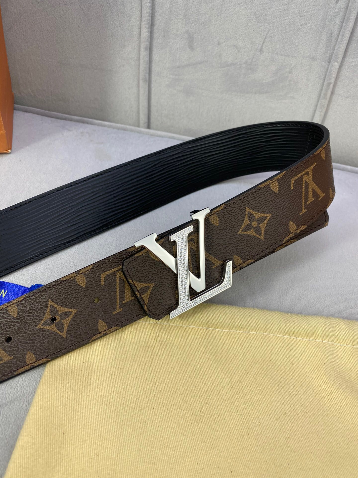 L0vis Vvtt0n LV D1am0nd Reversible Belt Monogram Canvas