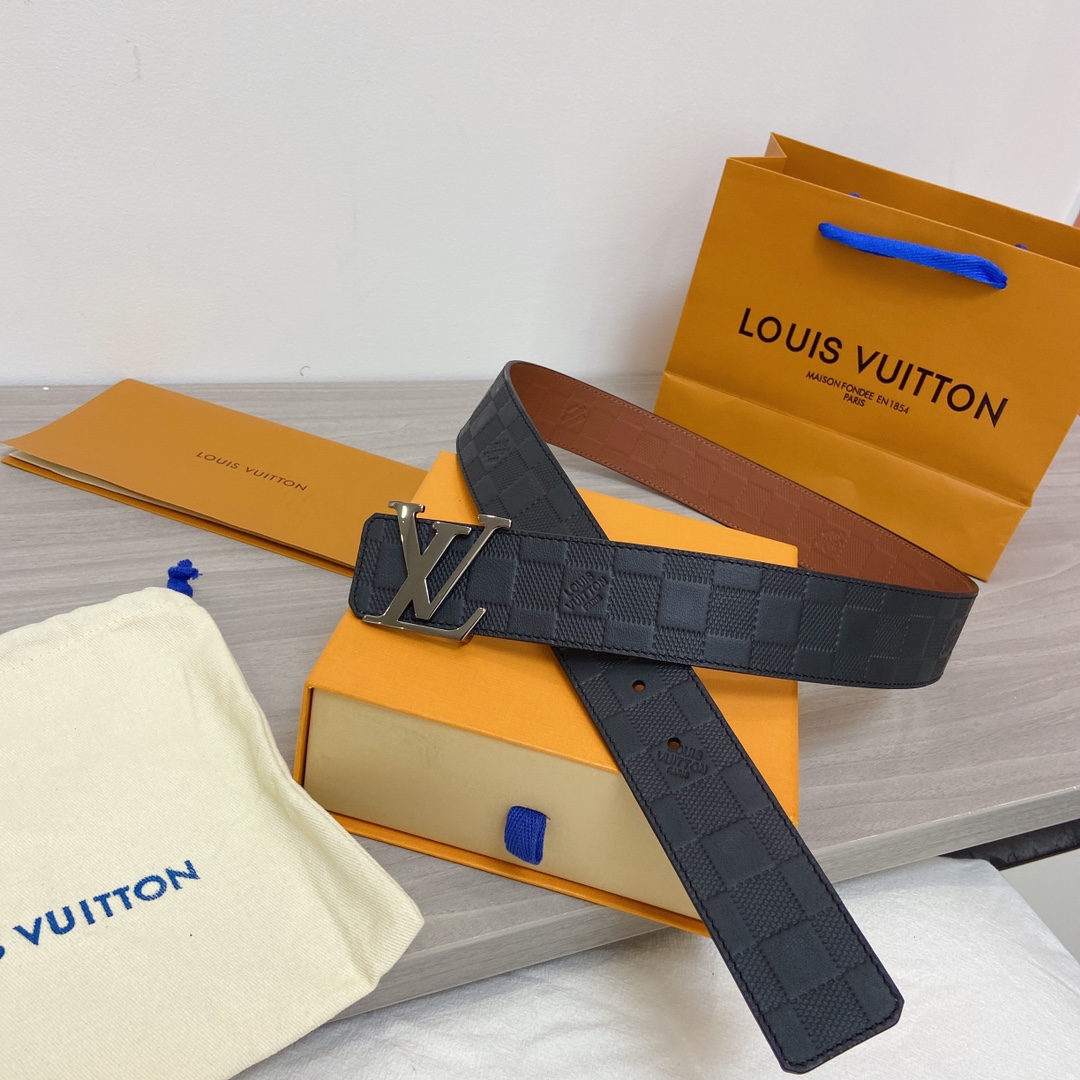 L0vis Vvtt0n Initiales Reversible LV Belt in Damier Embossed with Silver Hardware