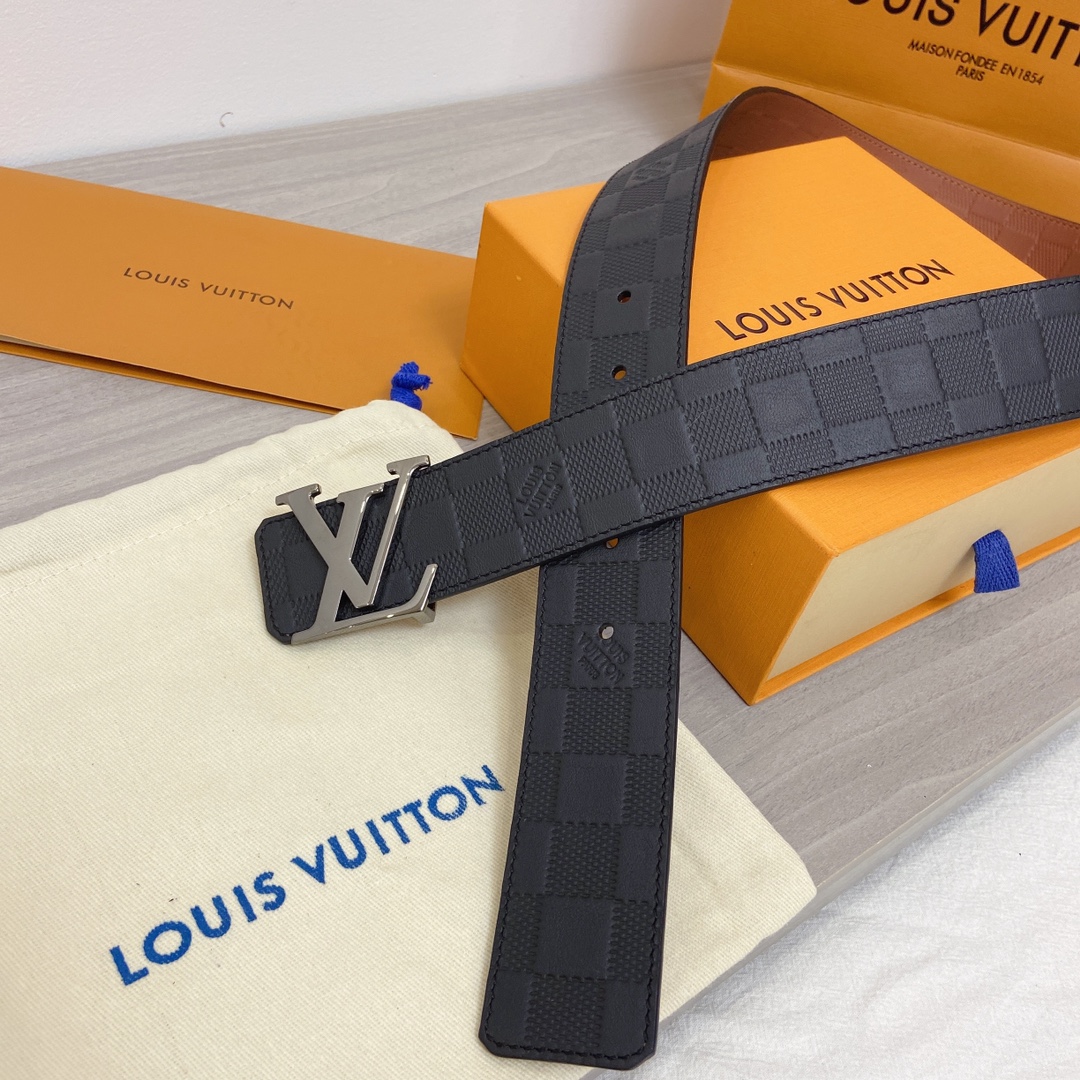 L0vis Vvtt0n Initiales Reversible LV Belt in Damier Embossed with Silver Hardware