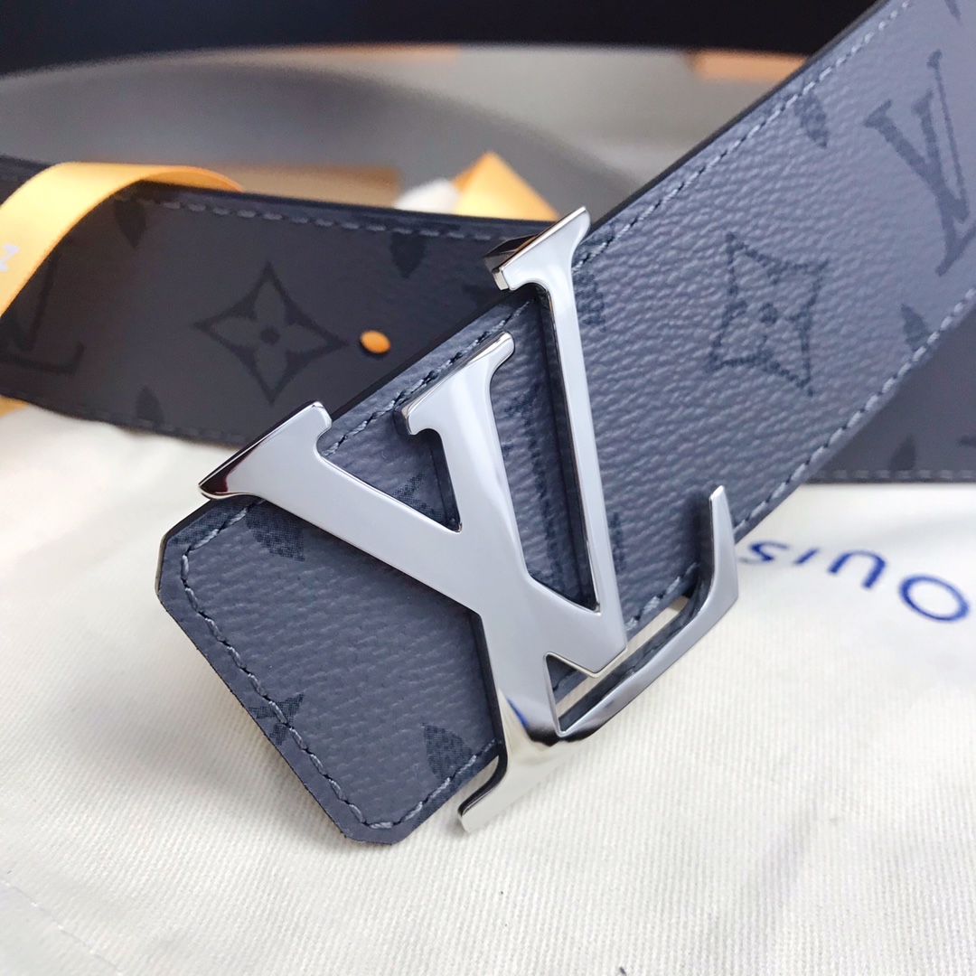 L0vis Vvtt0n Reversible LV Belt Monogram Eclipse M0450V