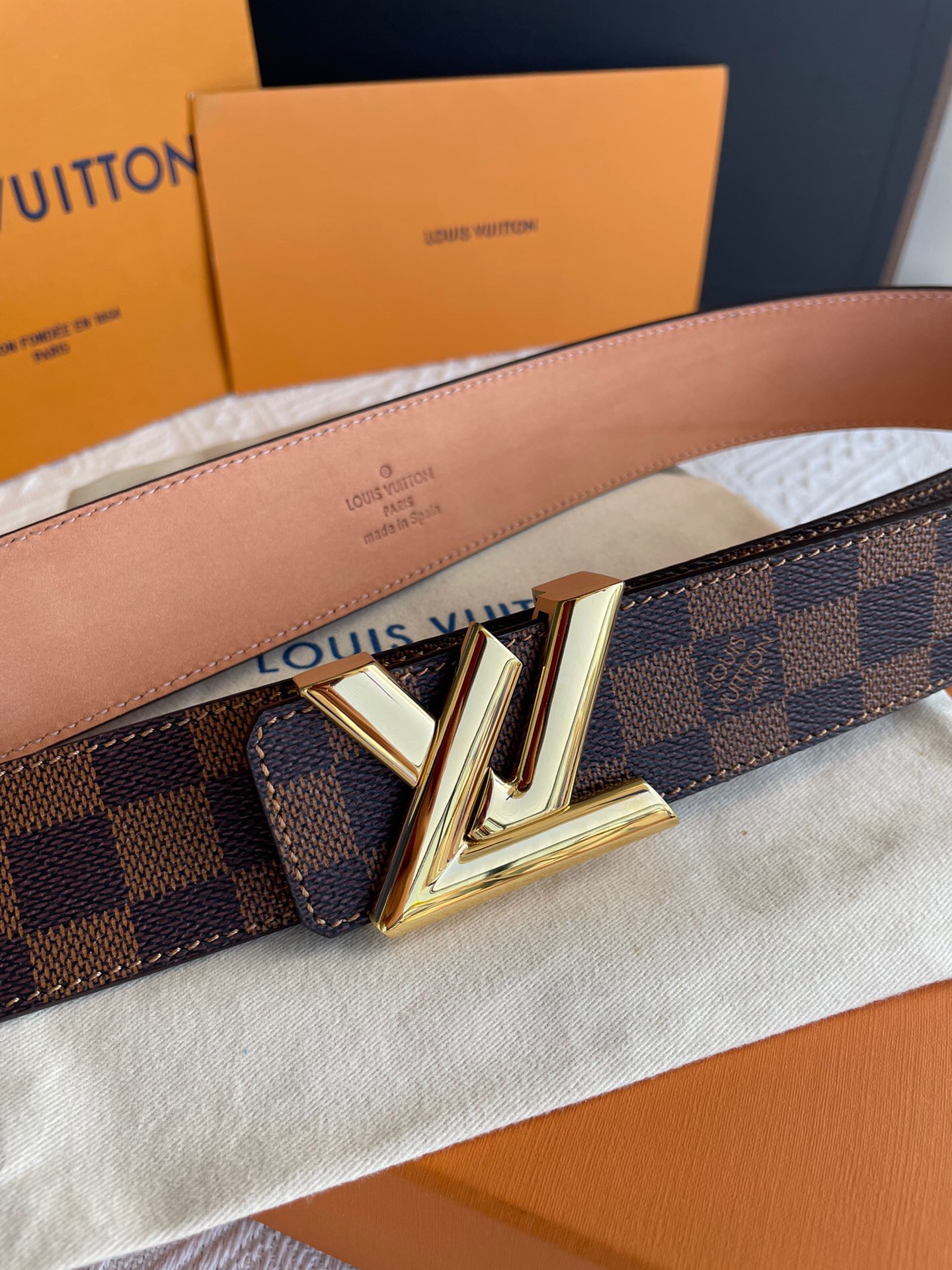 L0vis Vvtt0n Twist Iconic Initiales LV Belt Damier Infini Canvas Brown Gold Finishing