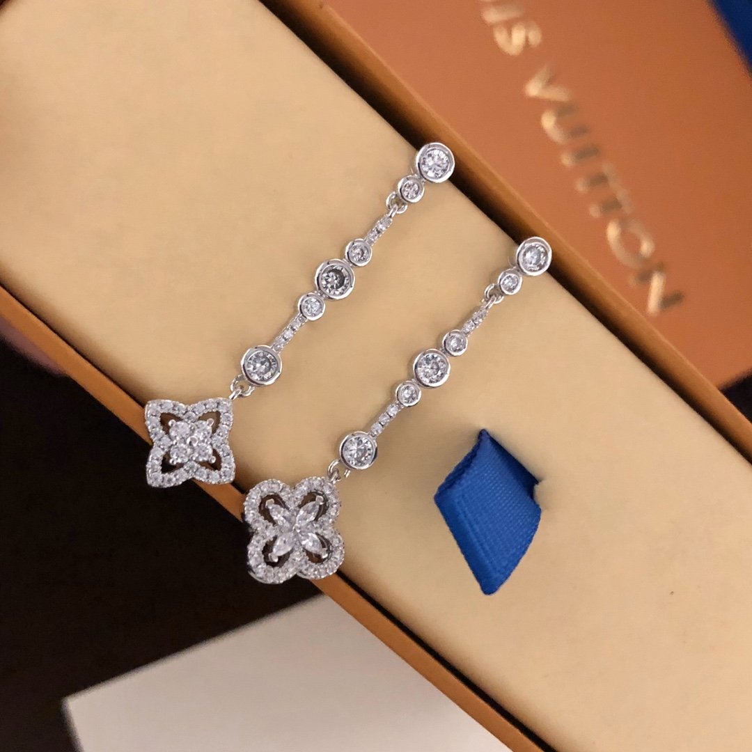 L0vis Vvtt0n Earrings