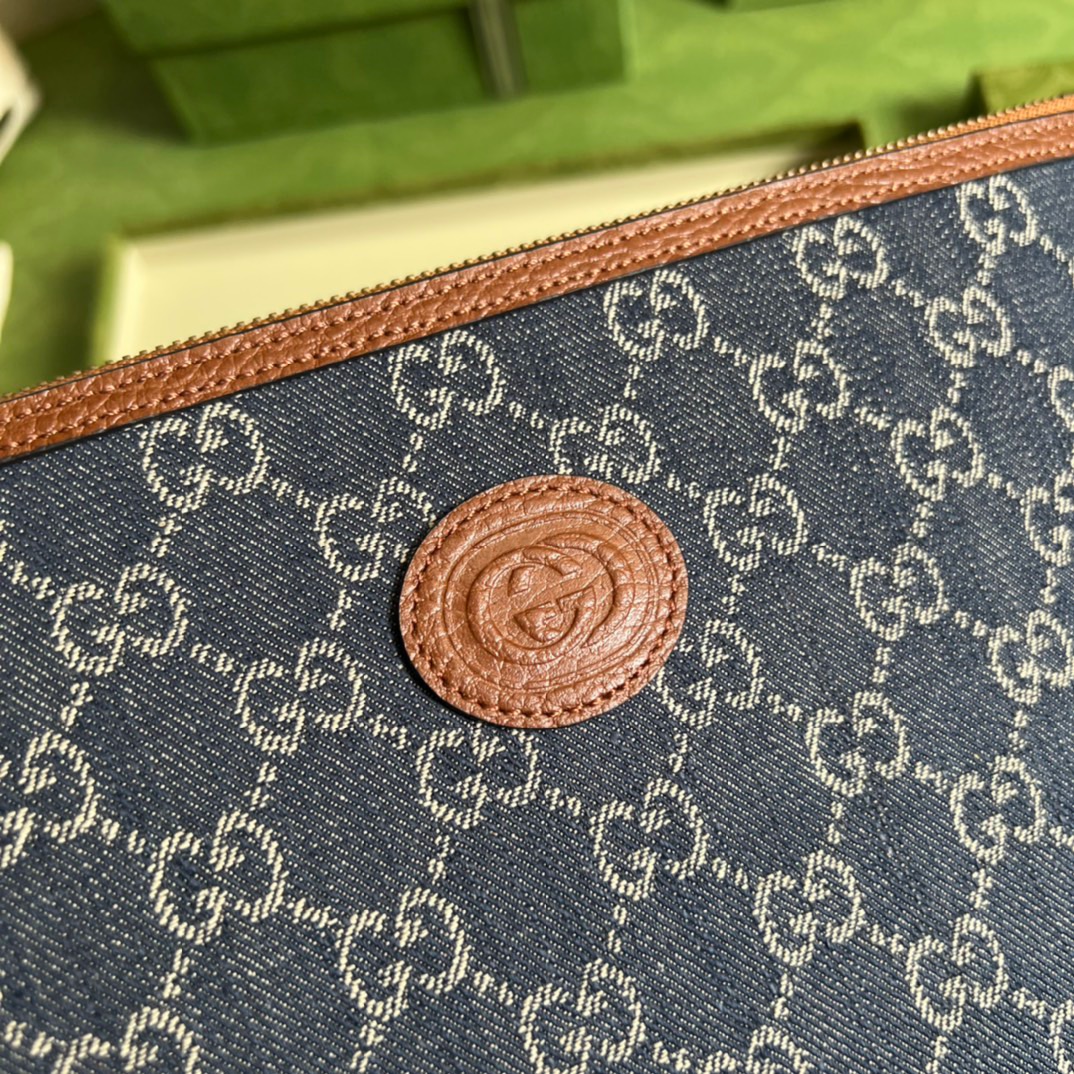 Gvc*1 GG Wool Pouch With Interlocking G Black For Men, Men’s Pouch 12in/31cm GG