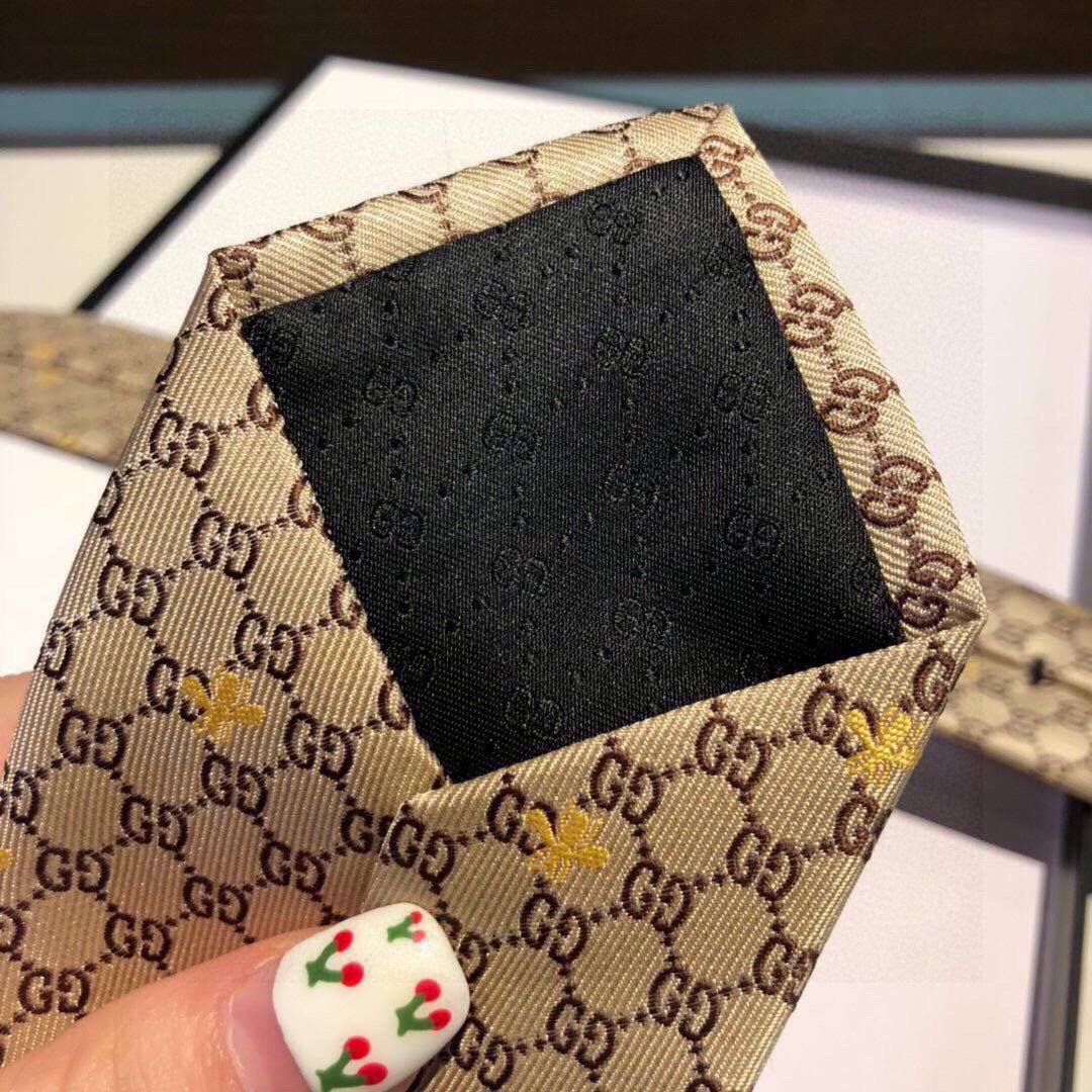 Gvc*1 GG Bees Silk Tie Beige GG Men Tie ‎545078 4E002 9764