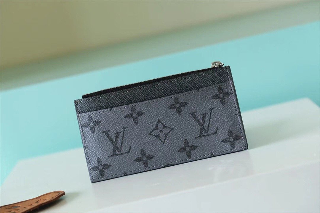 L0vis Vvtt0n Coin Card Holder Monogram Eclipse For Men, Men’s Wallet 5.7in/14.5cm LV M69533