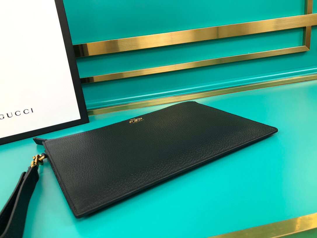 Gvc*1 Animalier Pouch Black with Bee Detail For Men, Men’s Pouch 12in/31cm GG 523684 DJ20T 1000