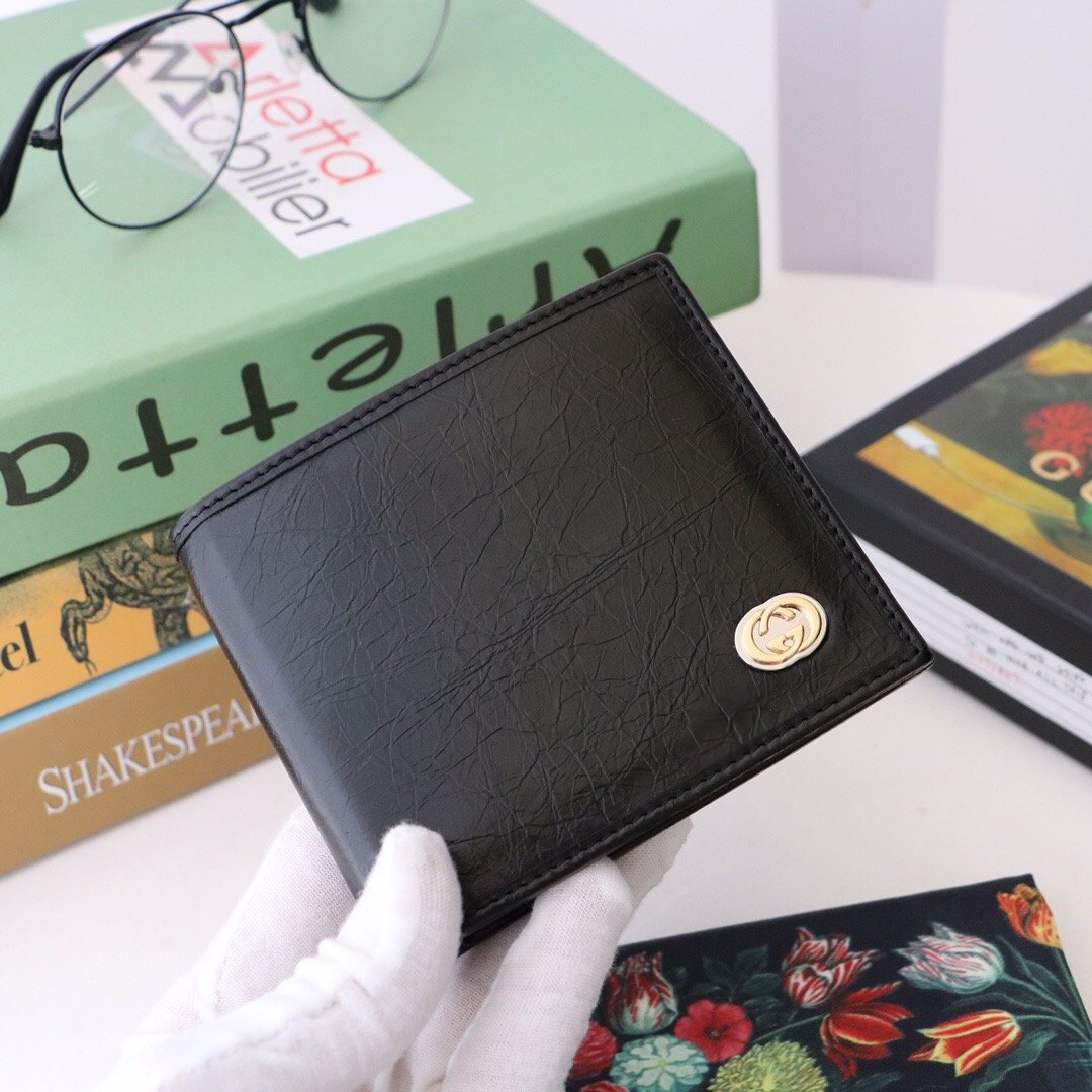 Gvc*1 Bi-Fold Wallet Black with Interlocking G For Men 4.3in/11cm GG