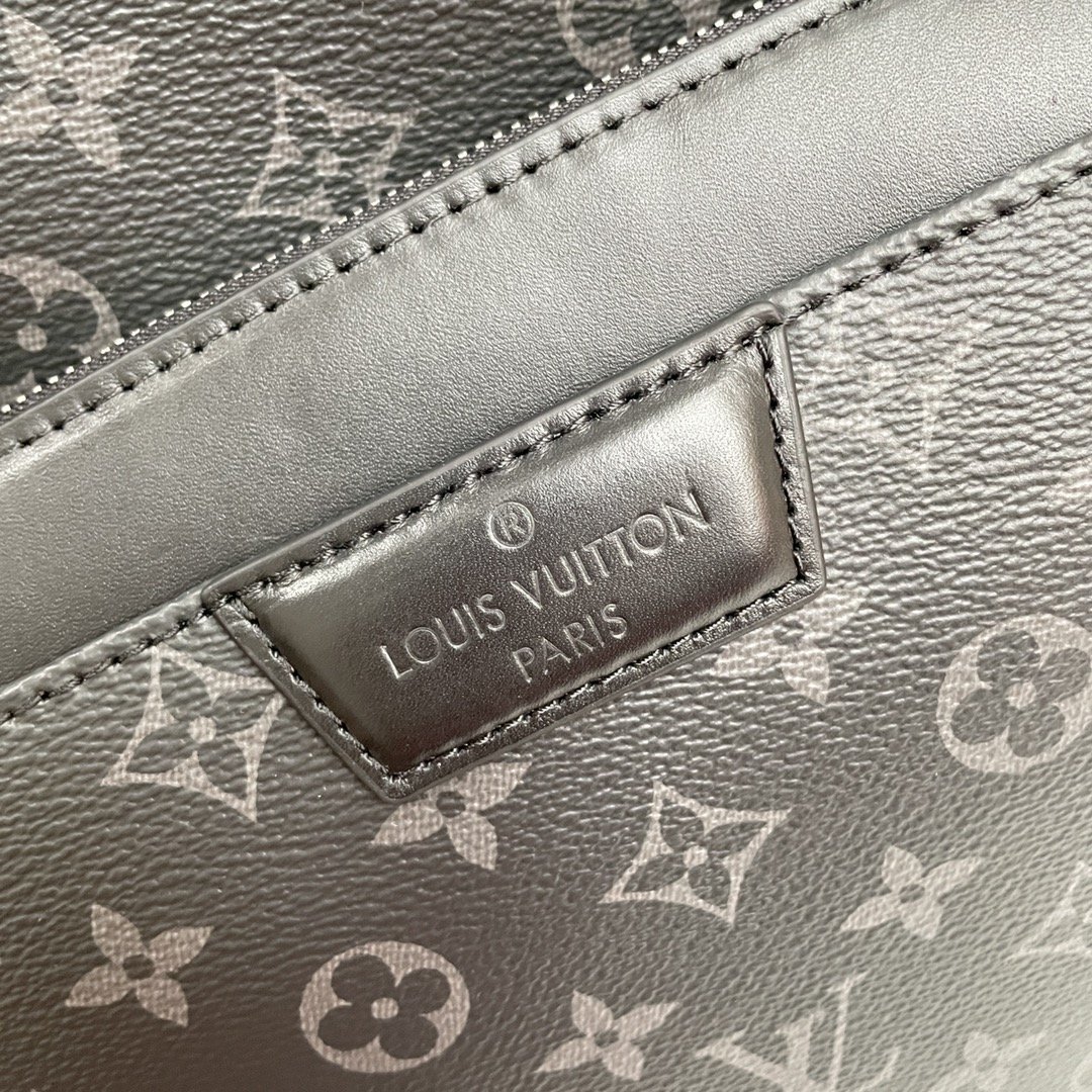 L0vis Vvtt0n Discovery Backpack PM Monogram Eclipse Canvas For Men, Men’s Bags 11.8in/30cm LV M43186