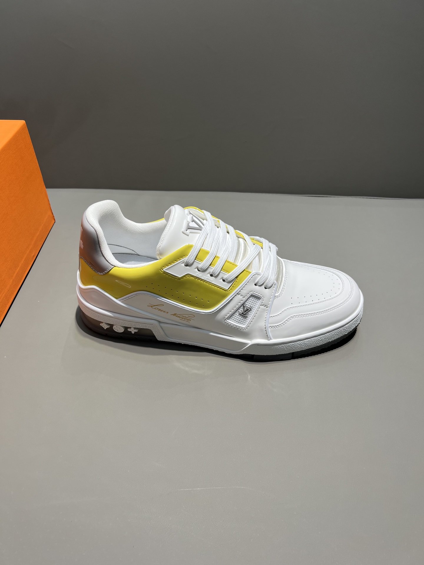 L0vis Vvtt0n Trainer Sneaker White/Yellow Virgil Abloh For Men LV
