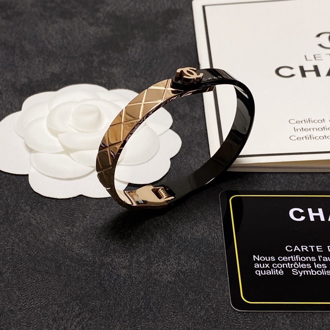 Ch**el Bracelet
