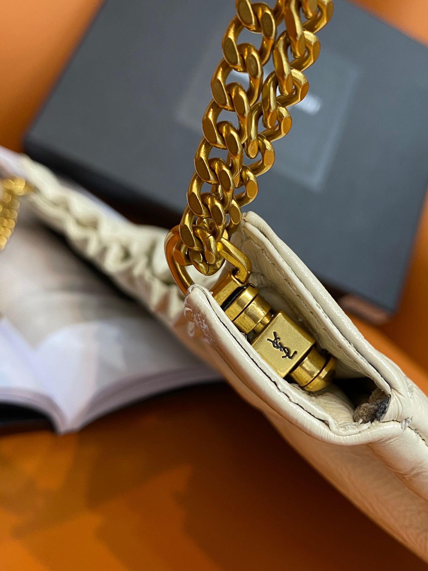 Sa1nt Lau*nt Mini Shoulder Bag White For Women 9.5in/24cm P00596048