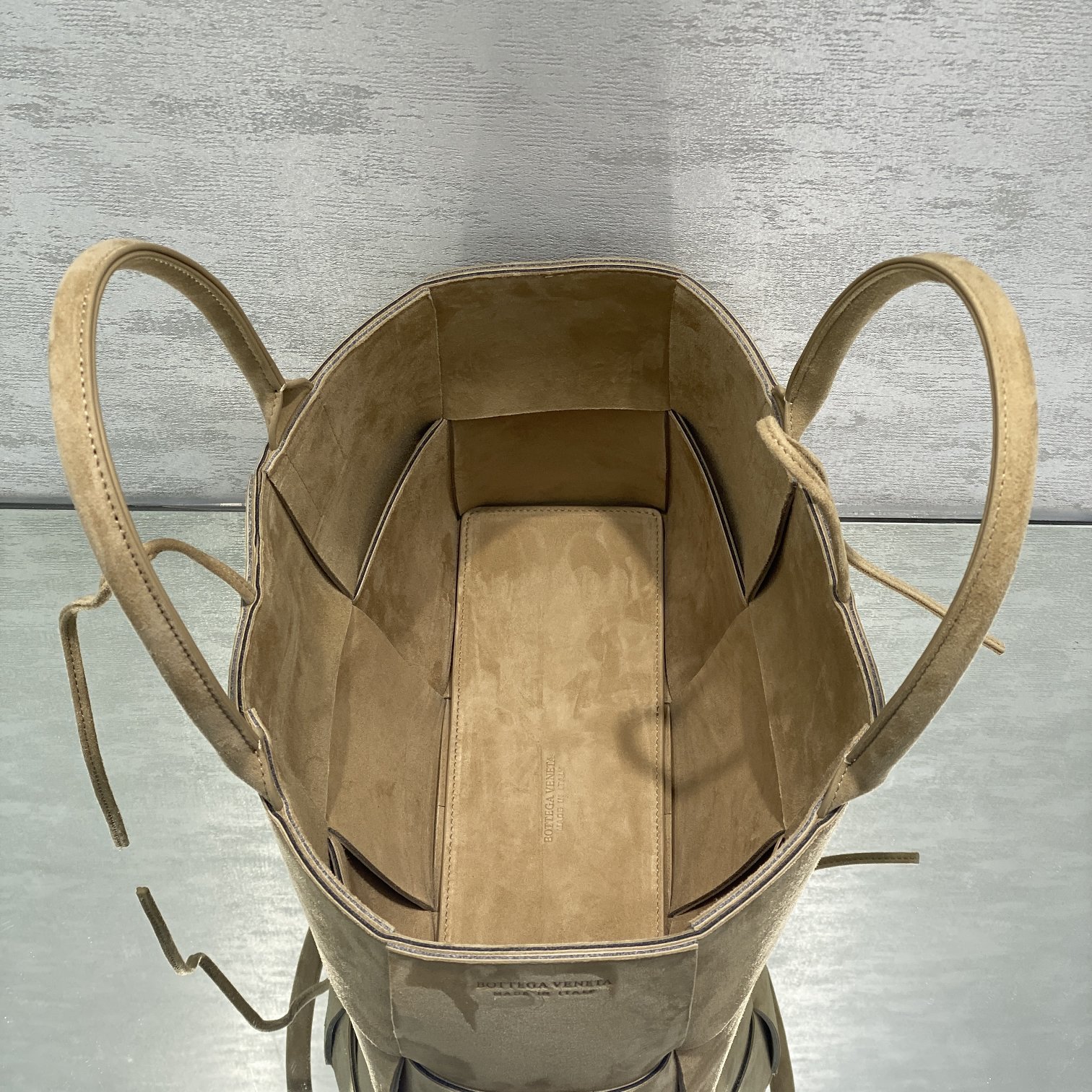 B0tt*ga Ven*ta Small Arco Tote Bag Brown, For Women, Women’s Bags 14.2in/36cm