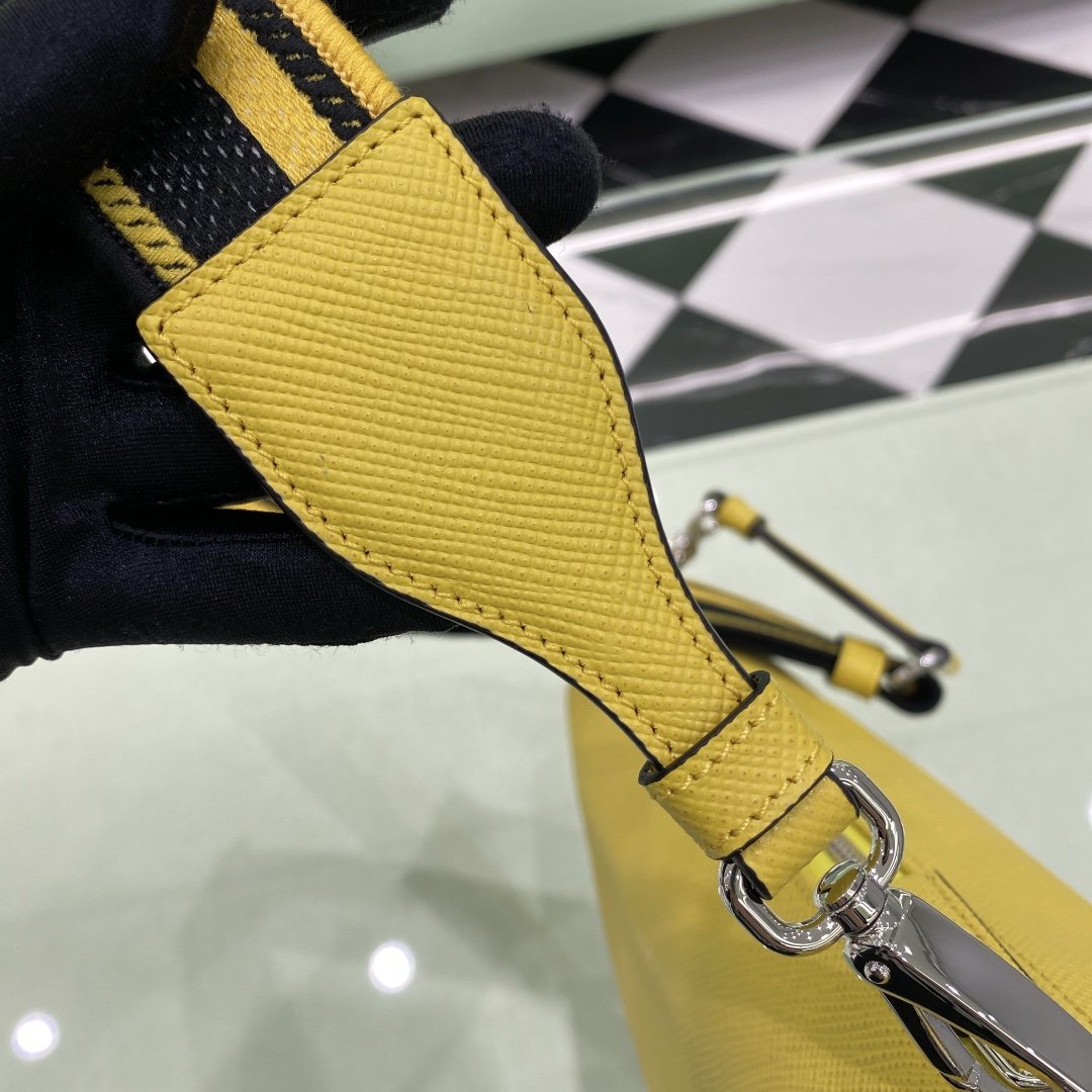 [True-to-ORIGINAL] Pra*a Saffiano Triangle Bag Yellow For Women, Women’s Bags 11in/28cm 2VH155_2FAD_F0377_V_OOO
