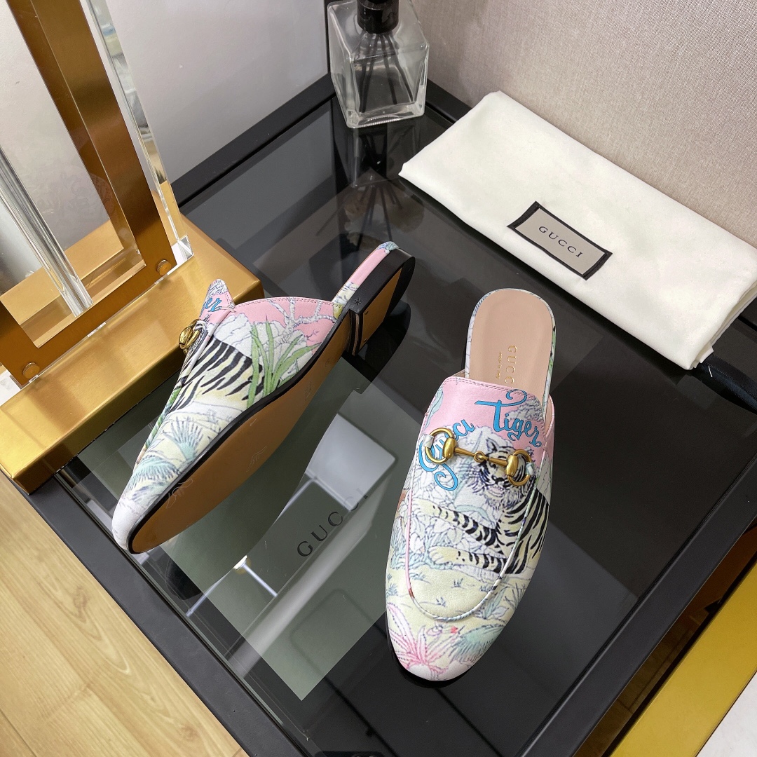 Gvc*1 Women’s GG Princetown Slipper With Tiger White For Women GG