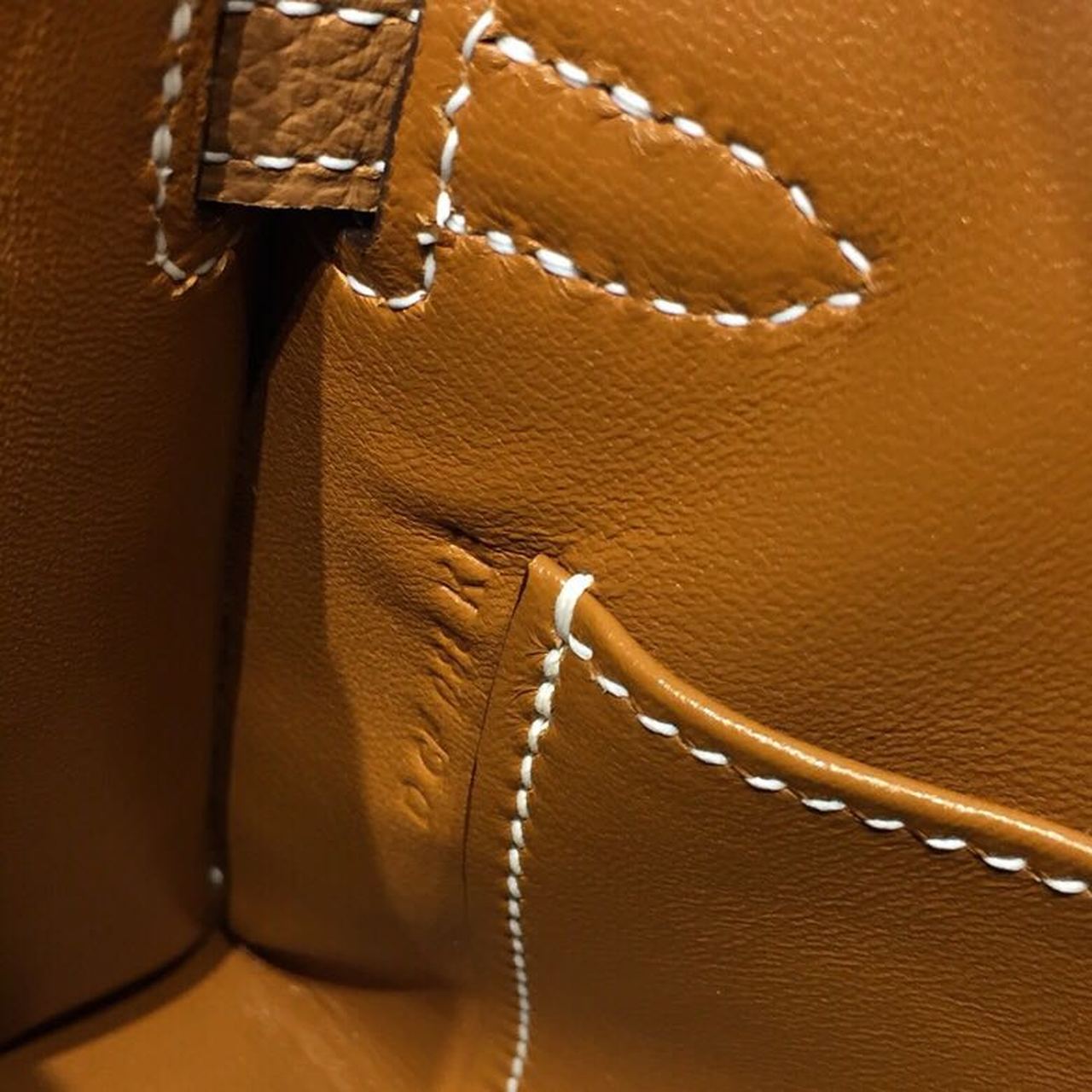 H**me5 Mini Kelly Gold For Women Gold Toned Hardware 7.5in/19cm